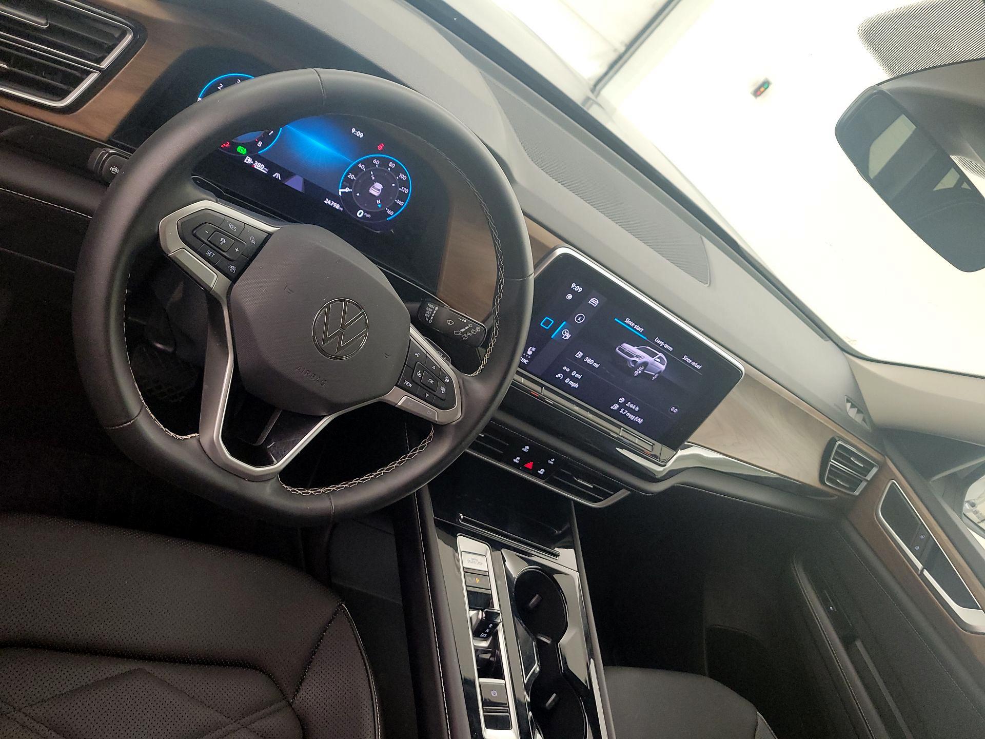 Thumbnail: 2025 Volkswagen Atlas - 9