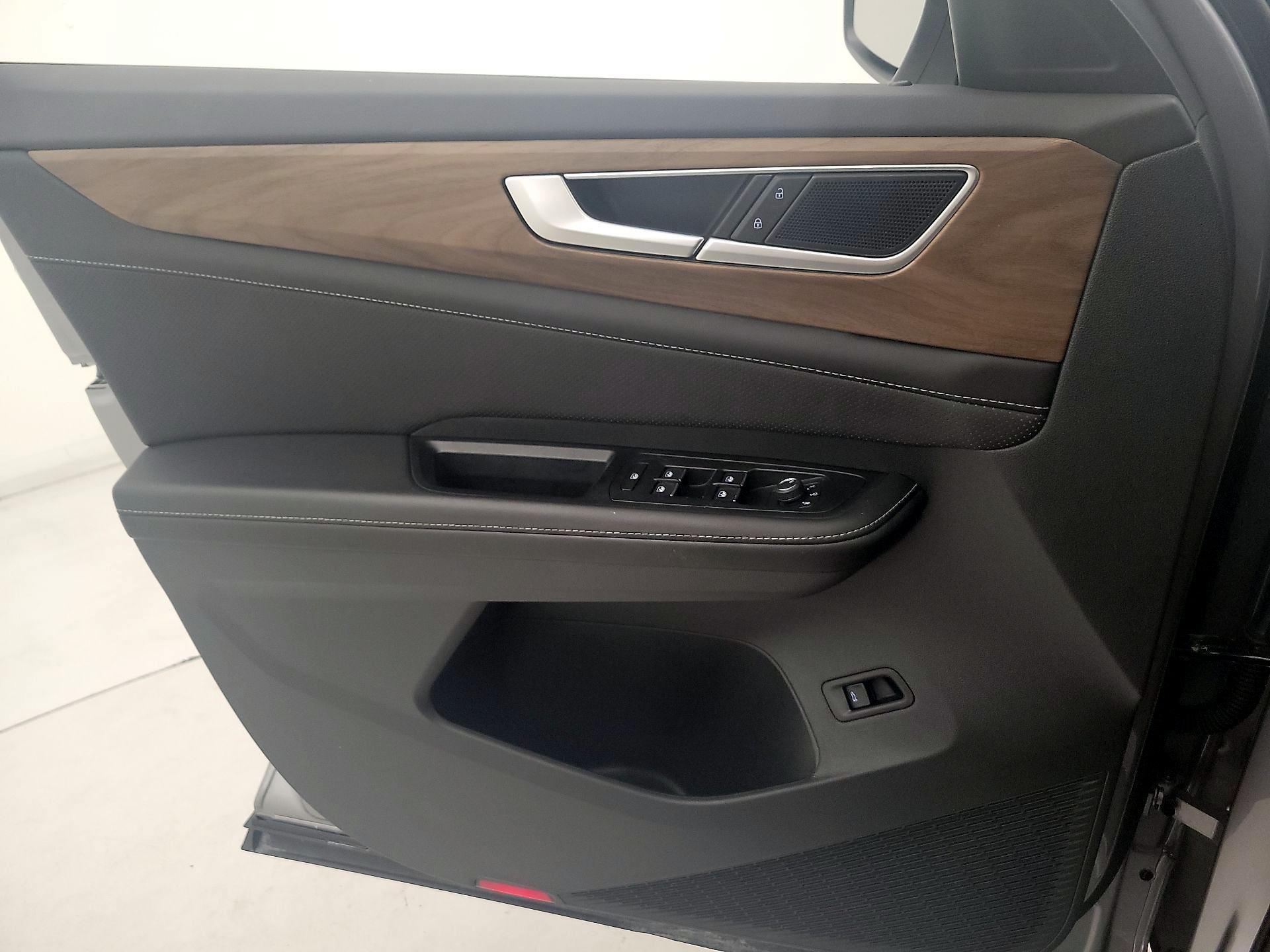 Thumbnail: 2025 Volkswagen Atlas - 12