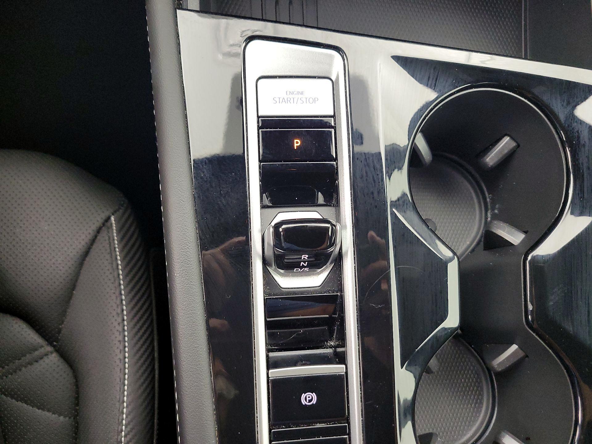 Thumbnail: 2025 Volkswagen Atlas - 17