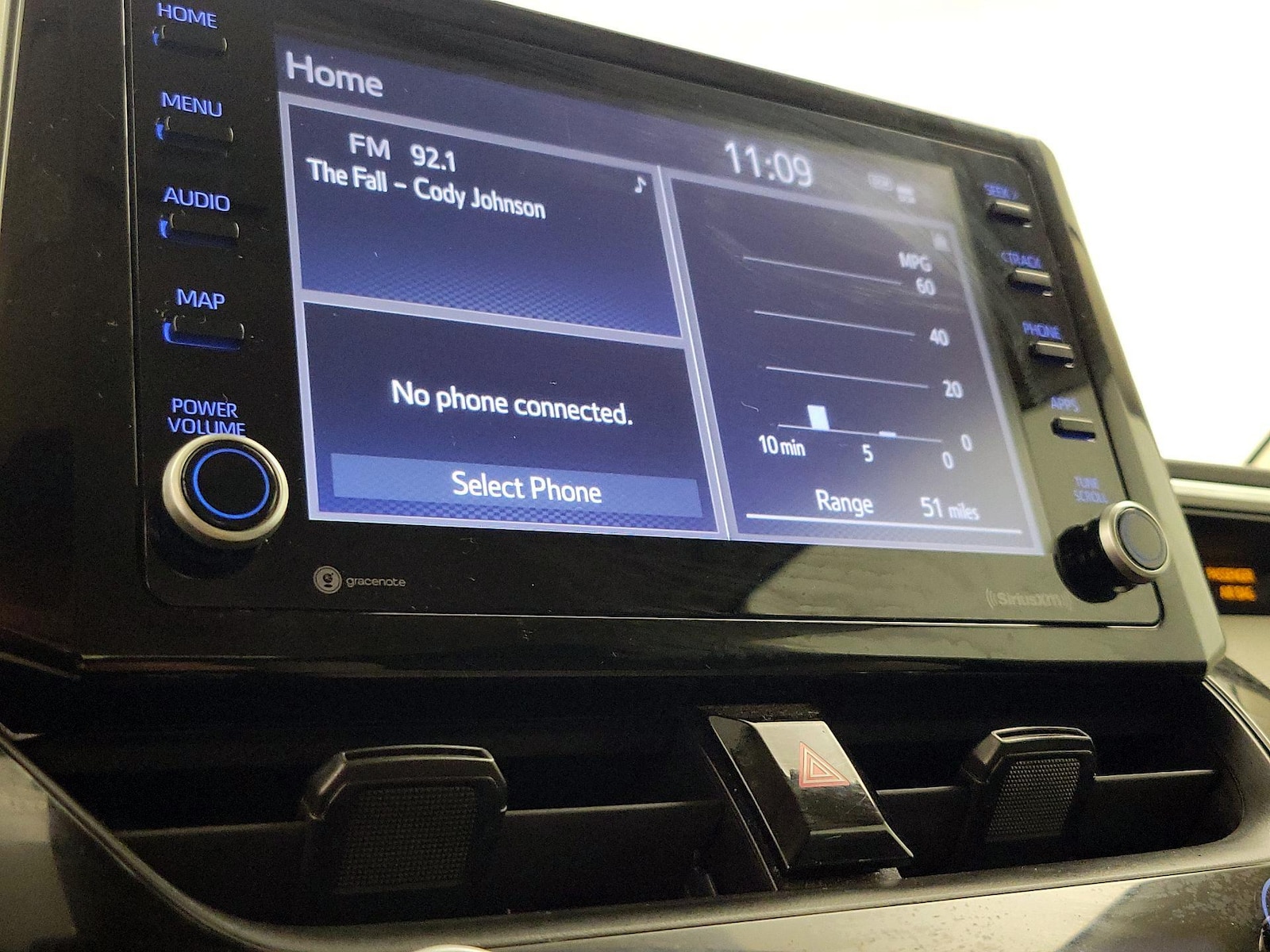 2022 Toyota Corolla LE - Photo 16