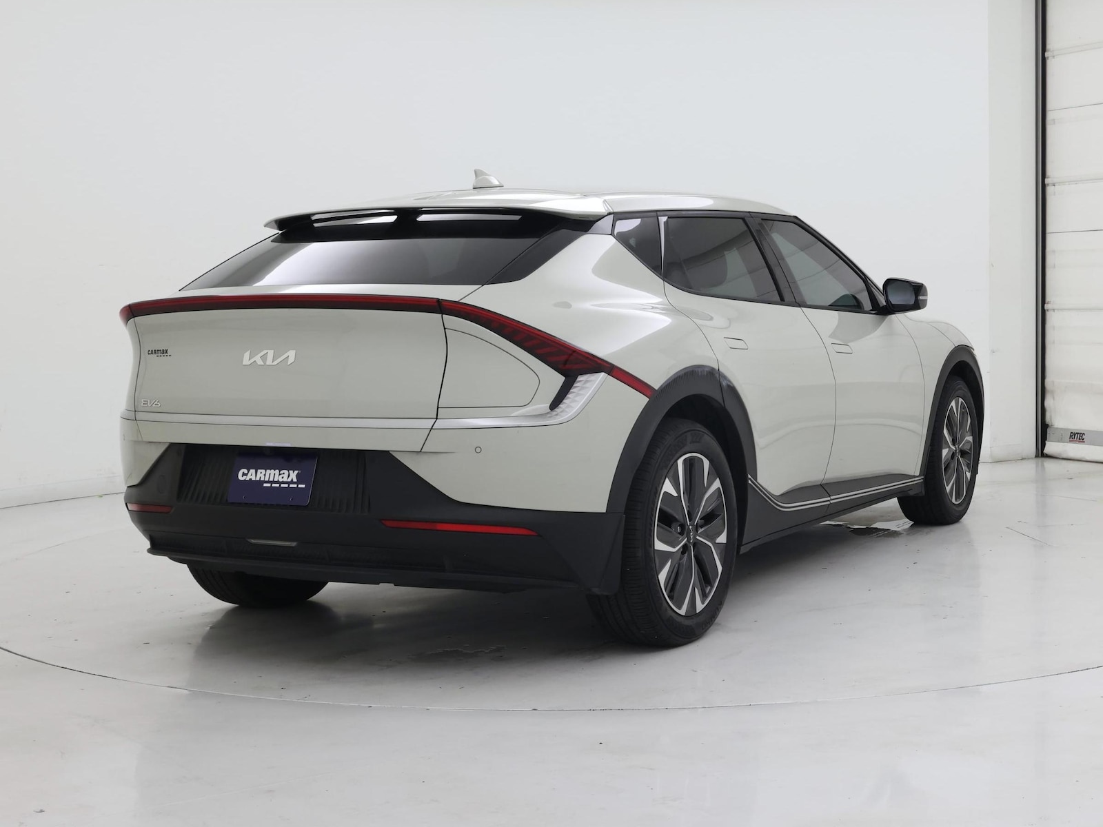 2024 Kia EV6 Light L/R - Photo 9
