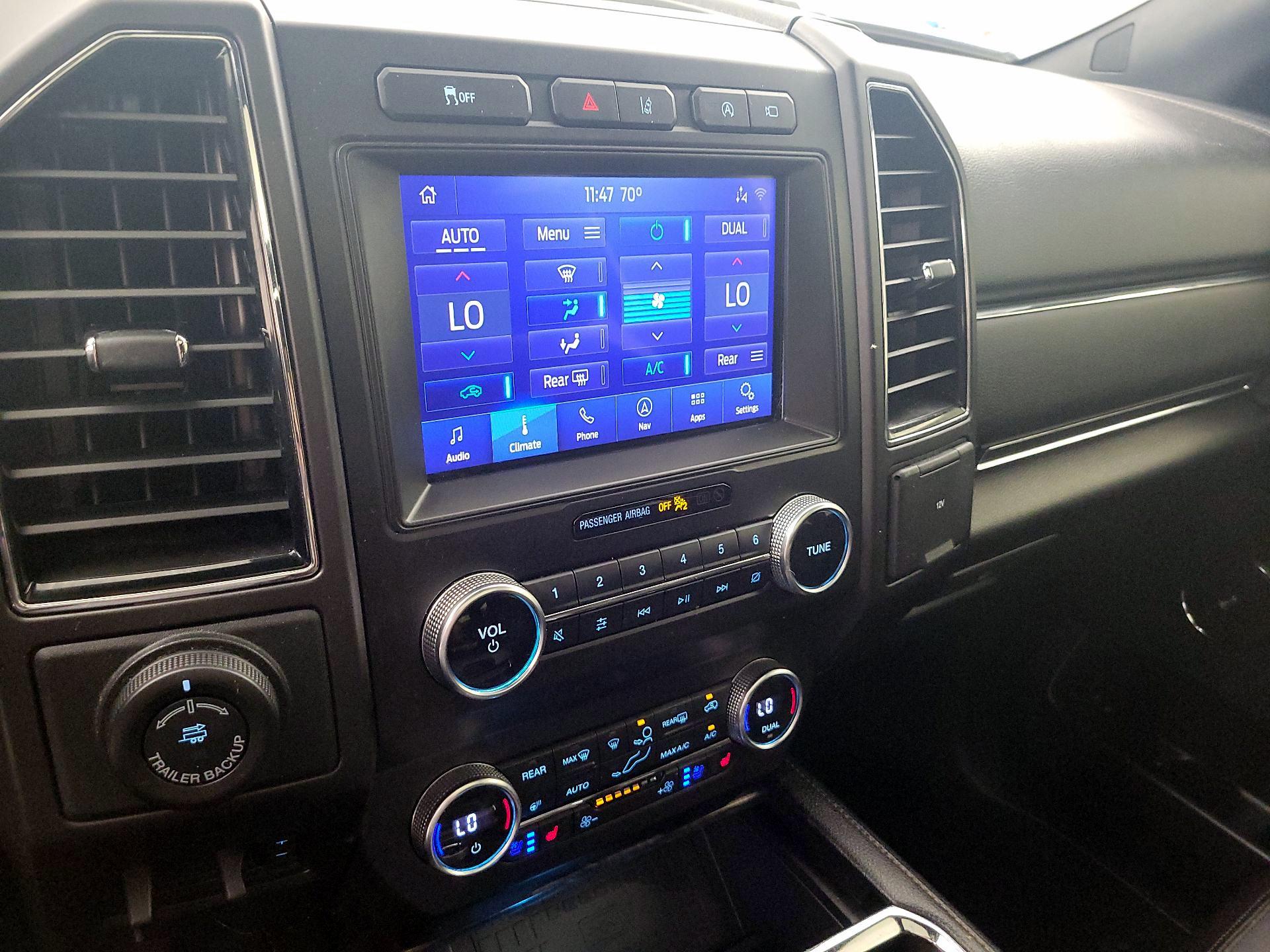 Thumbnail: 2020 Ford Expedition - 17