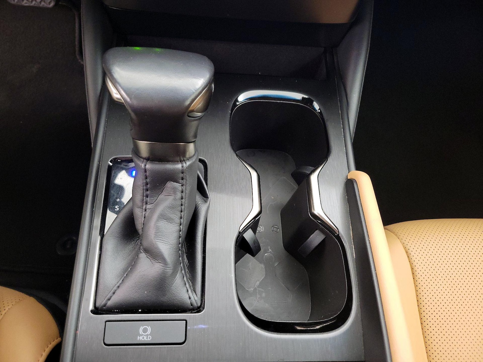 2024 Lexus ES 350 - Photo 17
