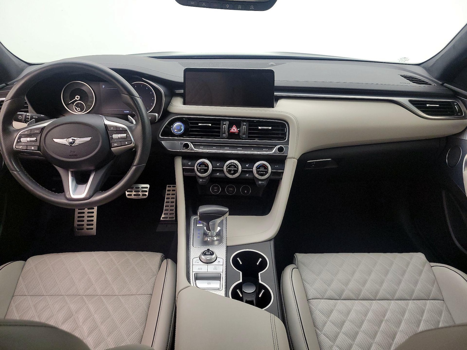 2023 GENESIS G70 Standard - Photo 10