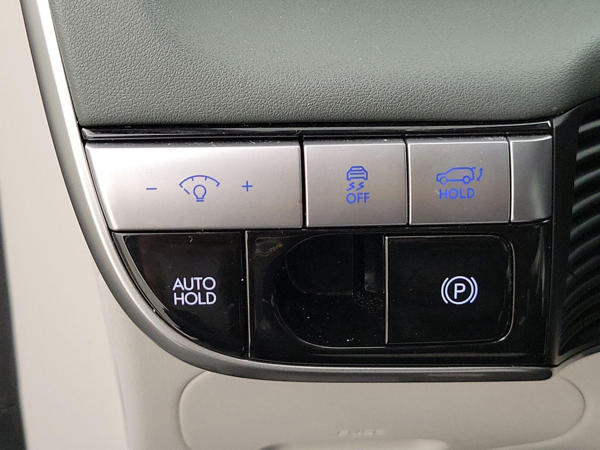 Thumbnail: 2023 Hyundai Ioniq 5 - 13
