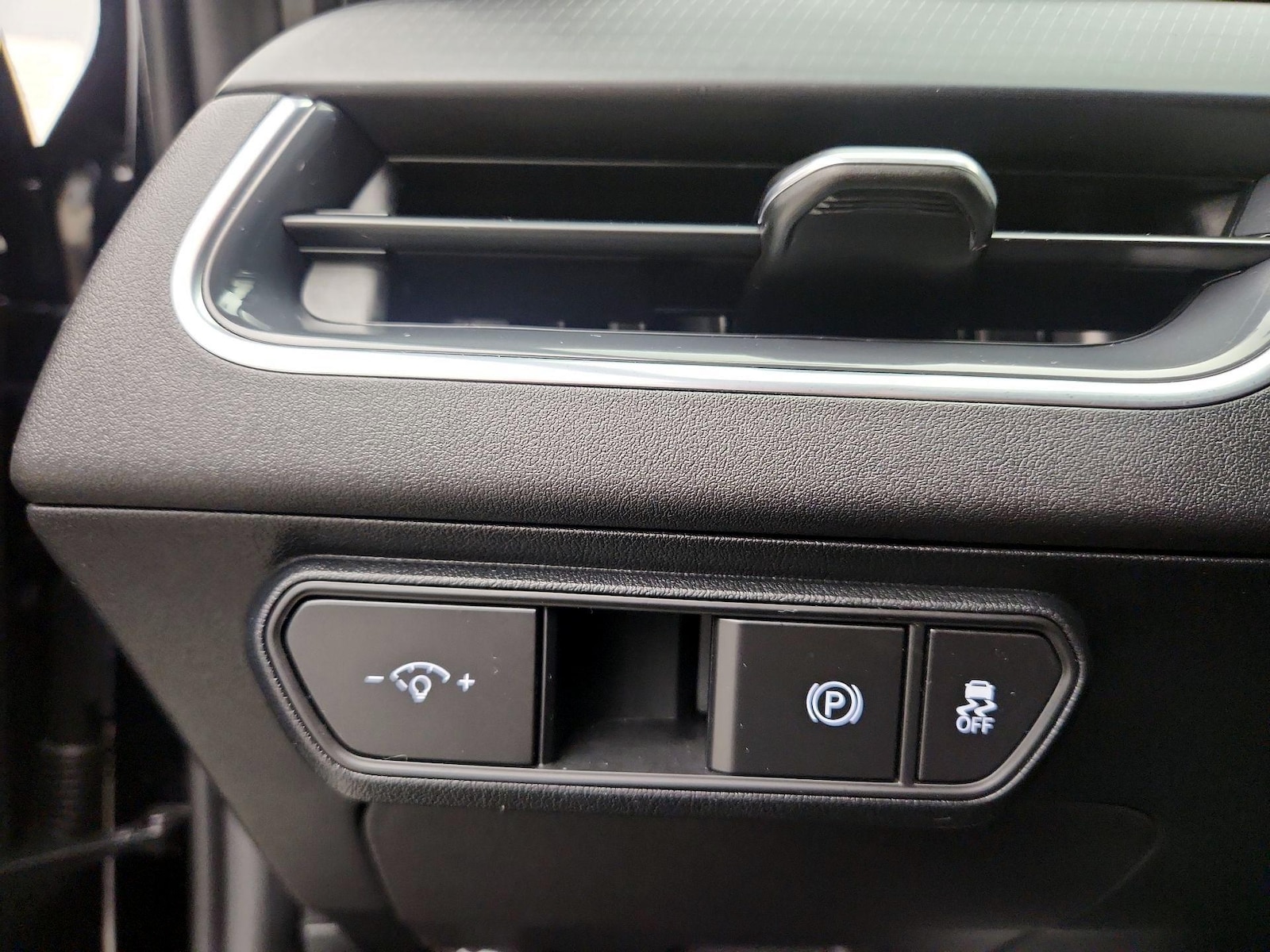2025 Kia K4 GT-Line - Photo 14