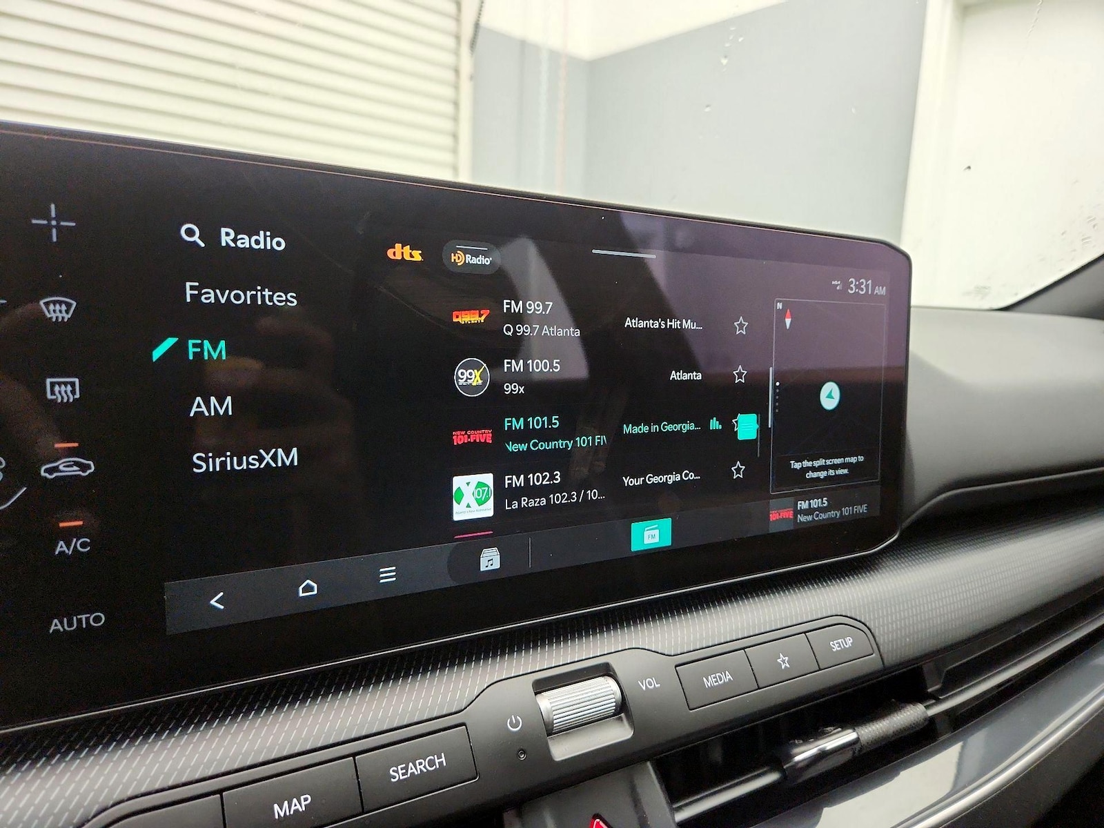 2025 Kia K4 GT-Line - Photo 17