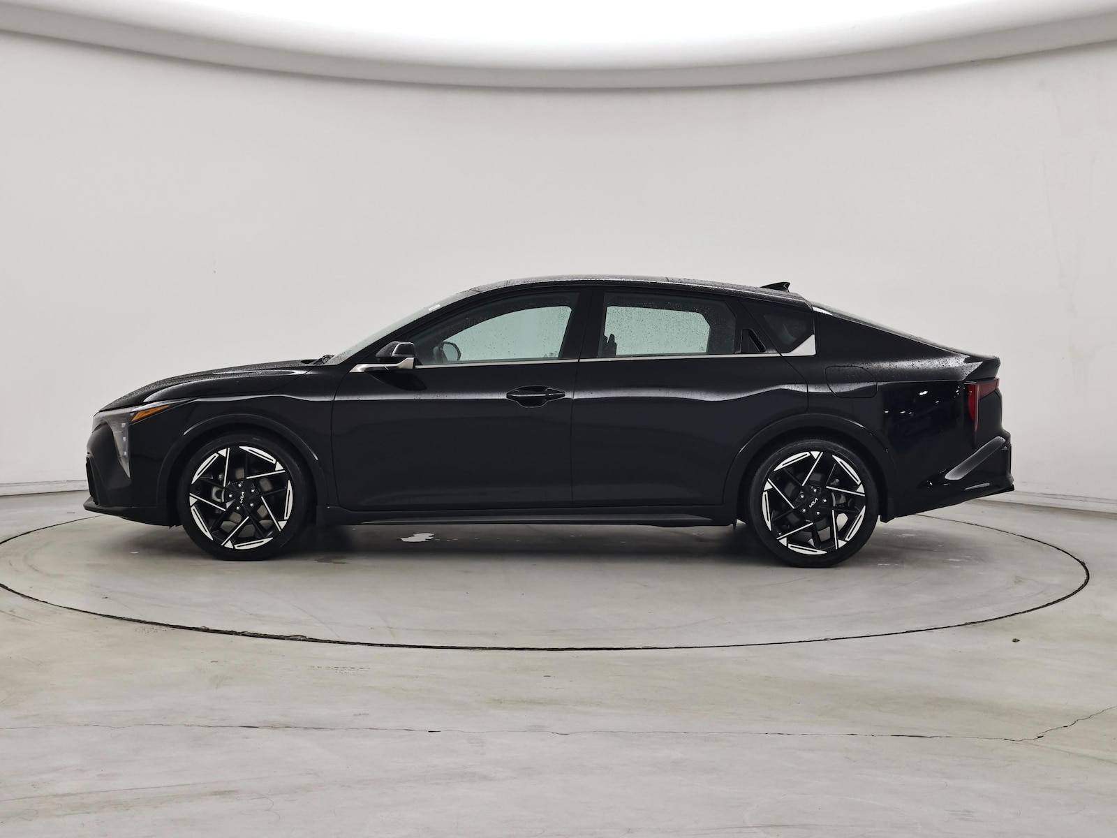 2025 Kia K4 GT-Line - Photo 4