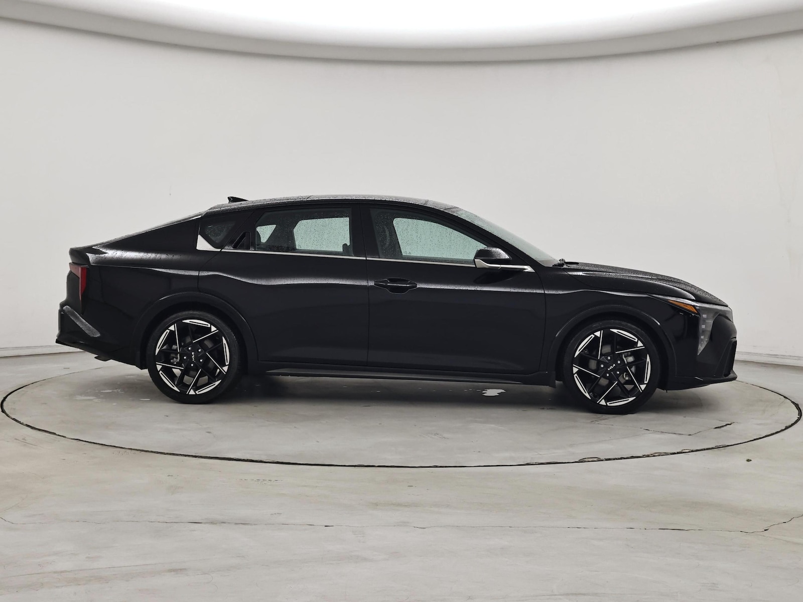 2025 Kia K4 GT-Line - Photo 8