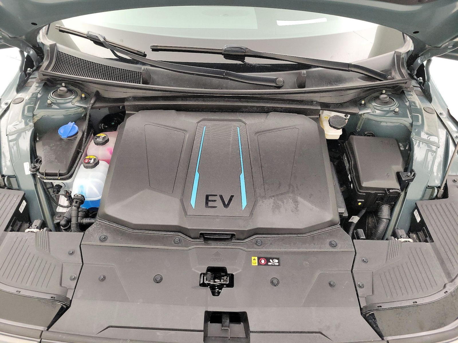 2023 Hyundai IONIQ 5 Limited - Photo 22
