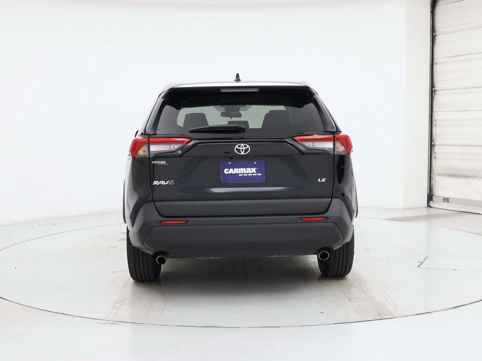 2025 Toyota RAV4 LE - Photo 7