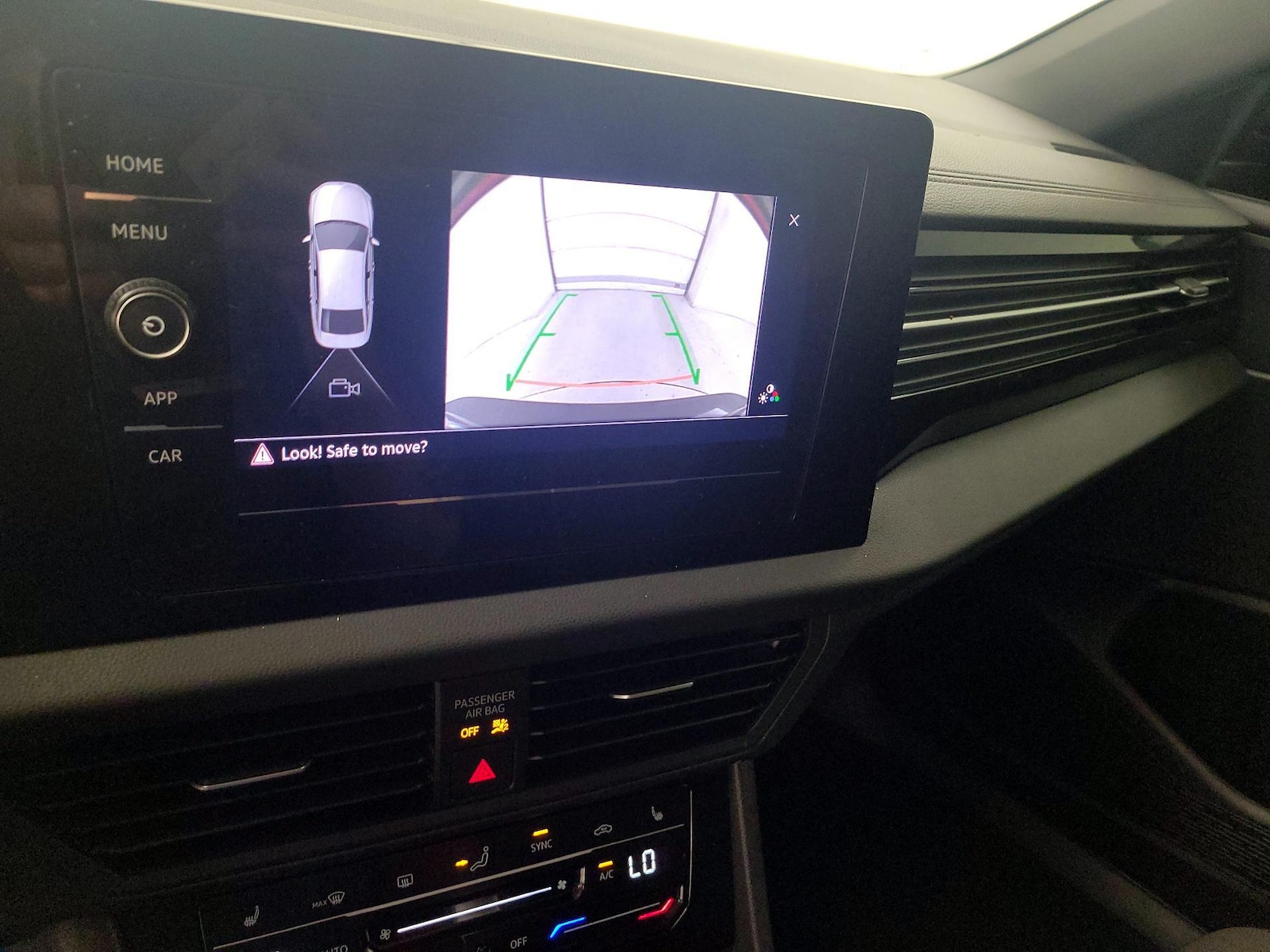 2025 Volkswagen Jetta Sport - Photo 15