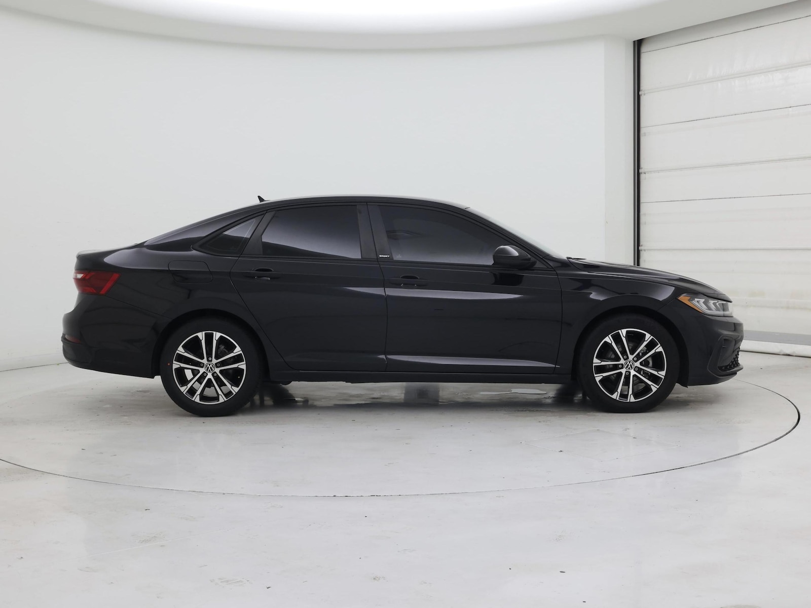 2025 Volkswagen Jetta Sport - Photo 8