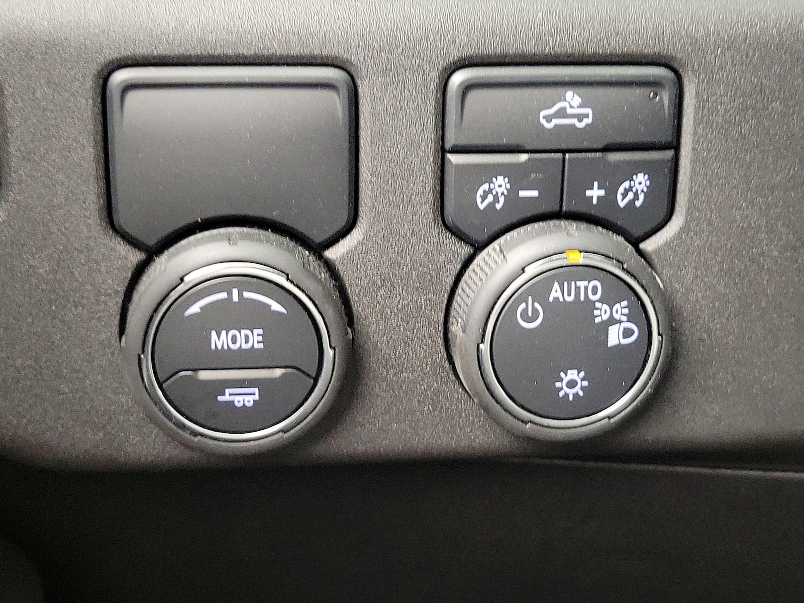 2024 Chevrolet Silverado 1500 LT - Photo 14