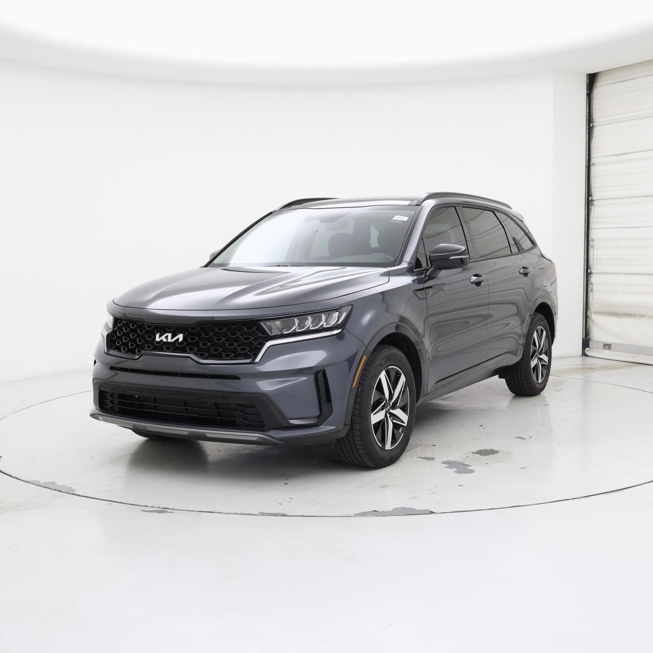 Thumbnail: 2023 Kia Sorento - 4