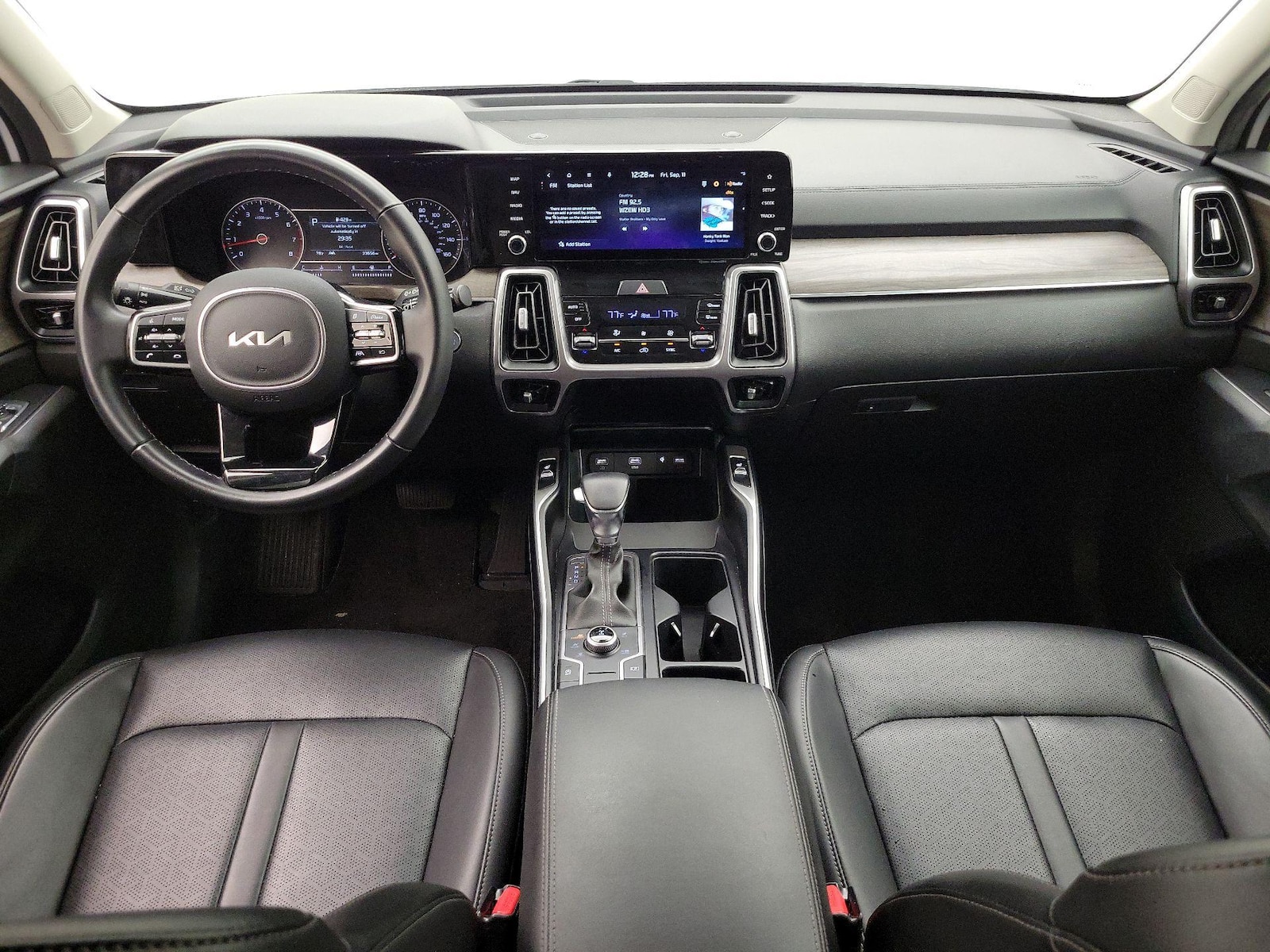 2023 Kia Sorento X-Line S - Photo 10