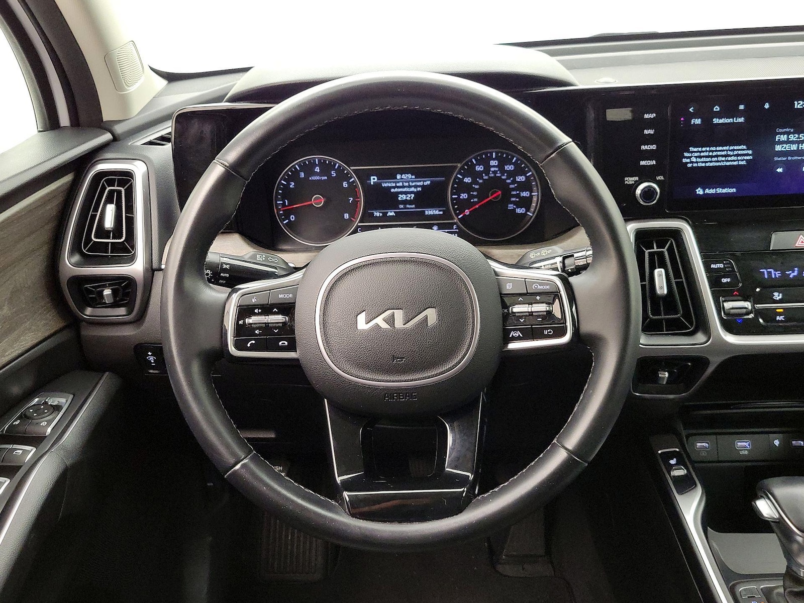 2023 Kia Sorento X-Line S - Photo 11