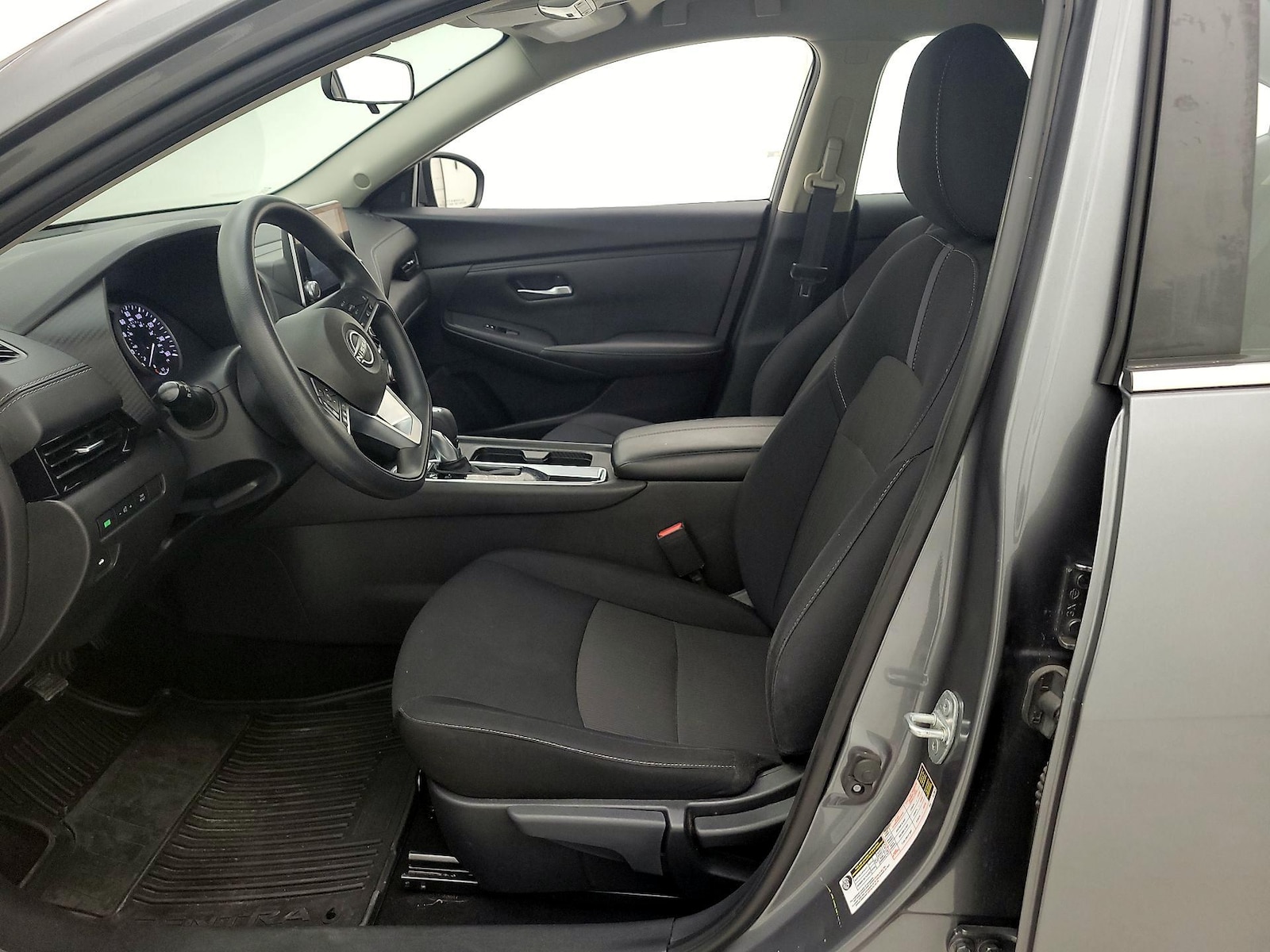 2024 Nissan Sentra SV - Photo 12
