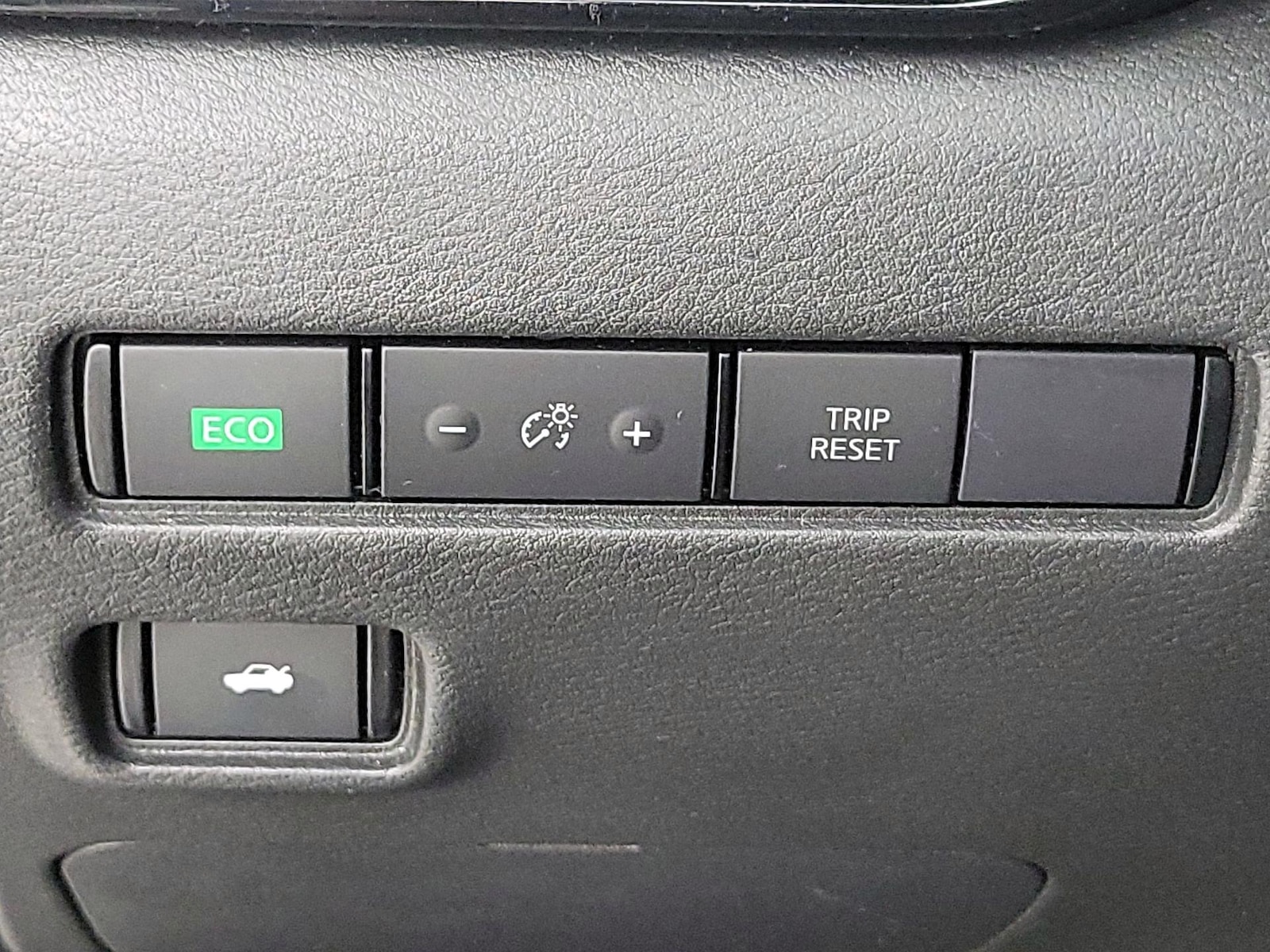 2024 Nissan Sentra SV - Photo 14