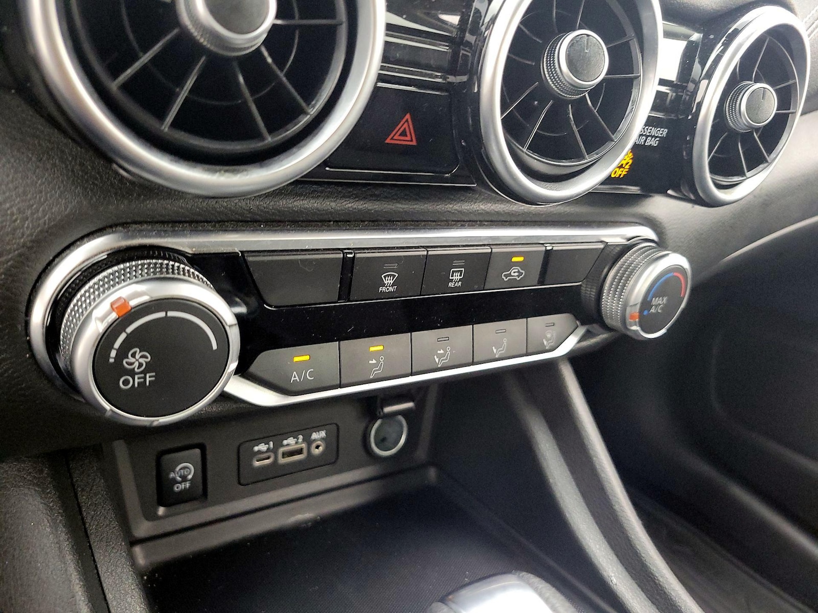 2024 Nissan Sentra SV - Photo 17