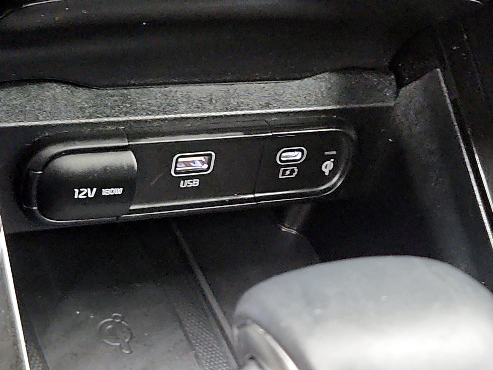 2025 Kia Telluride S - Photo 19