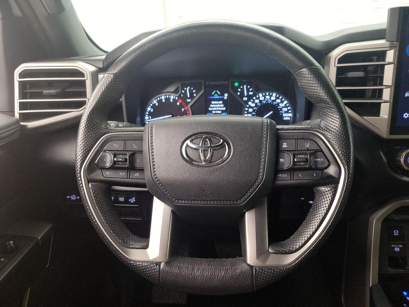 2025 Toyota Tundra SR5 - Photo 11