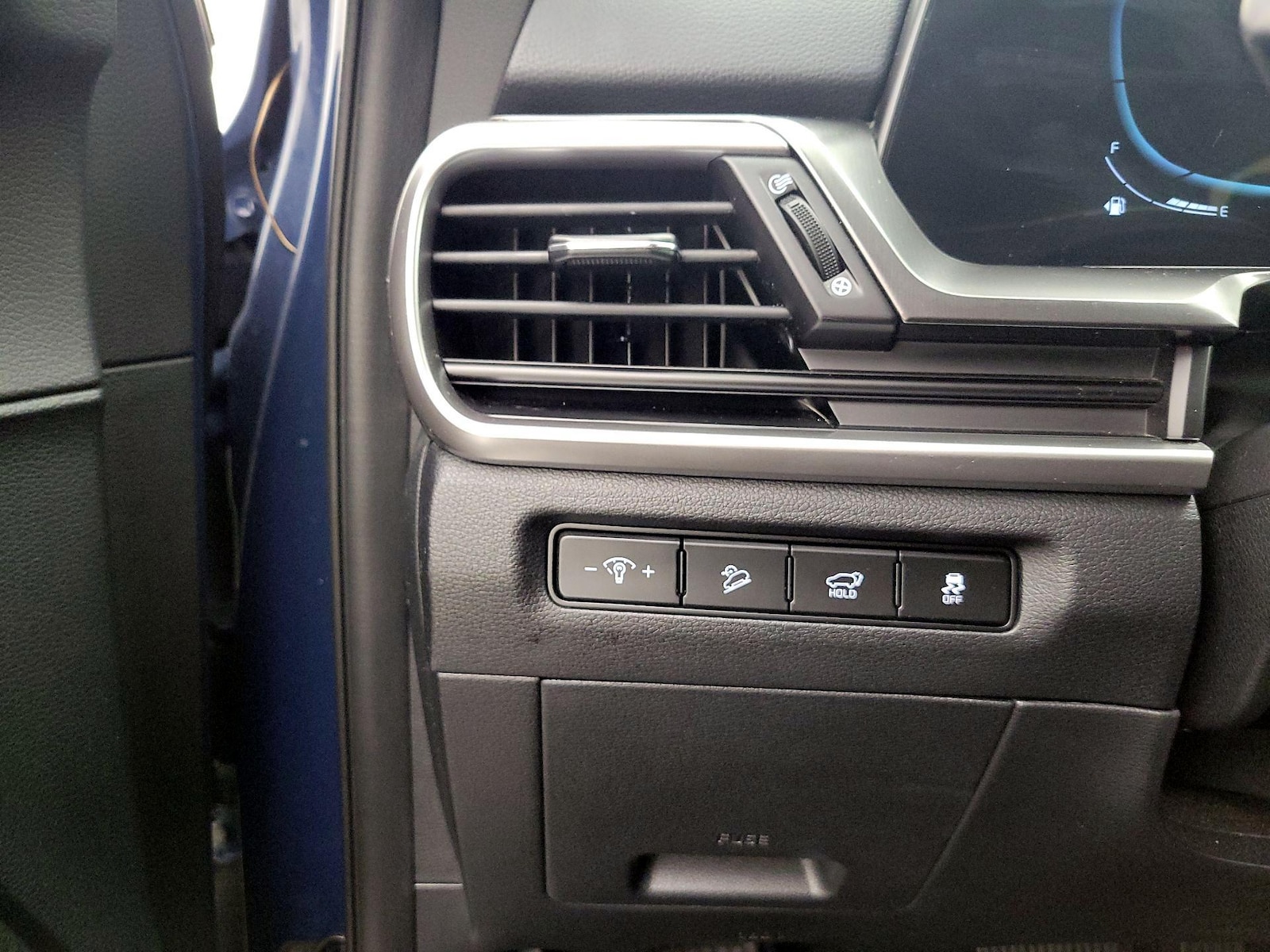 2025 Kia Telluride S - Photo 14