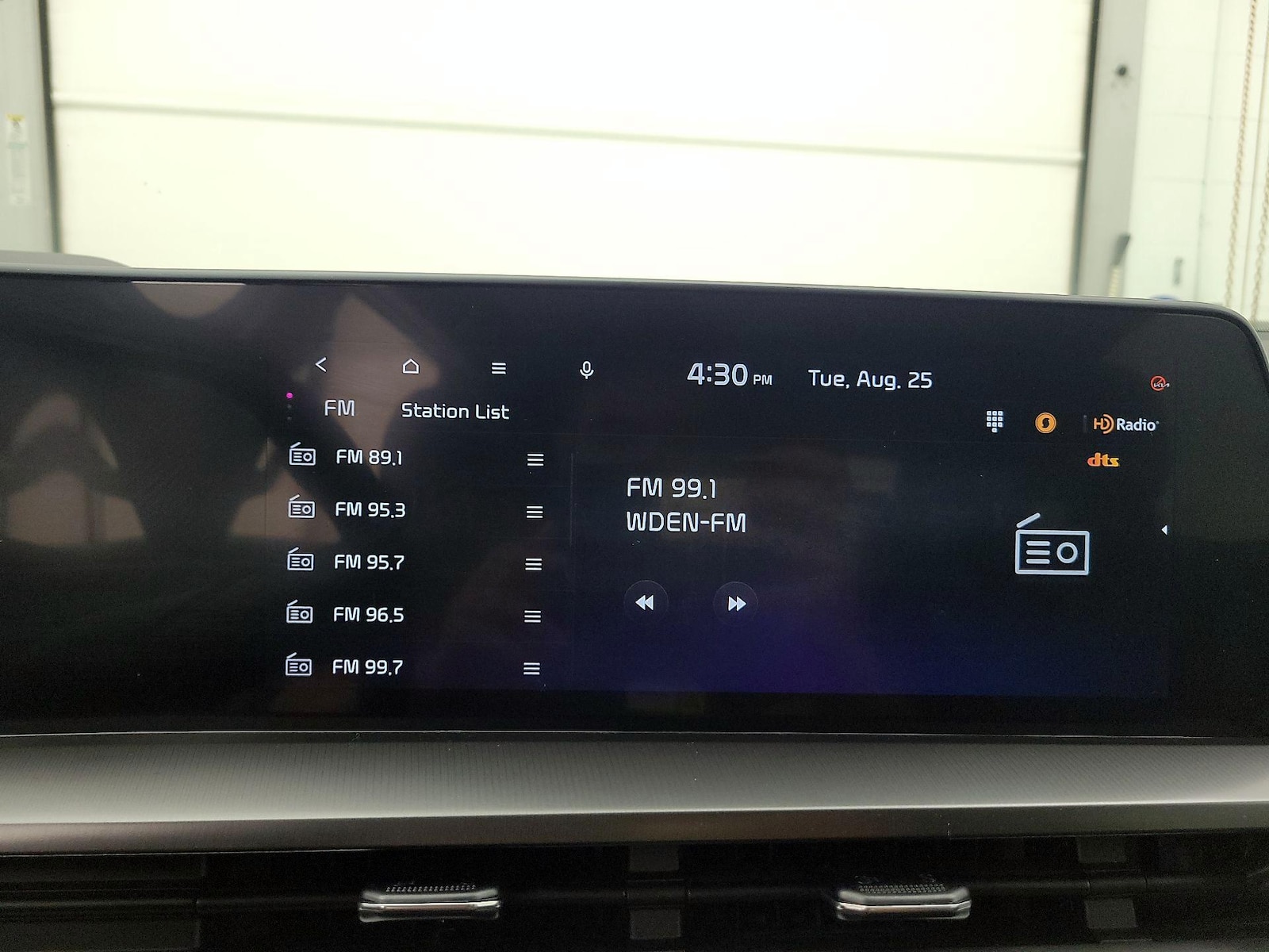 2025 Kia Telluride S - Photo 17