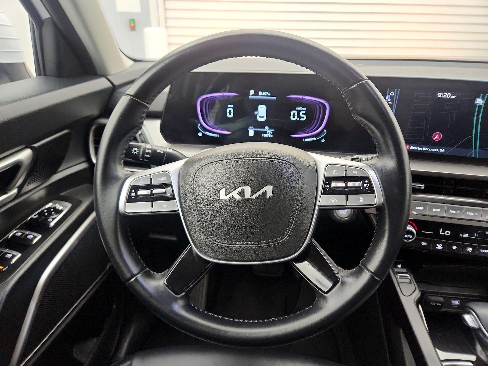 2025 Kia Telluride S - Photo 11
