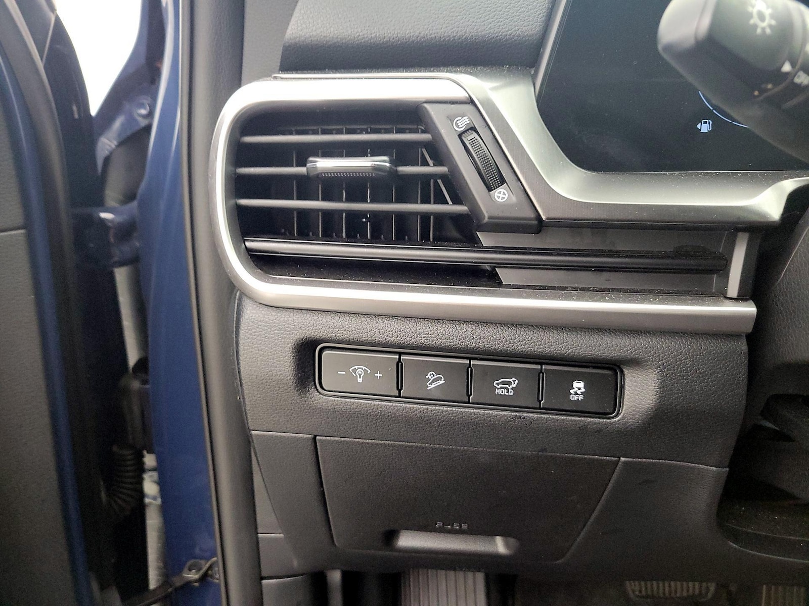 2025 Kia Telluride S - Photo 14