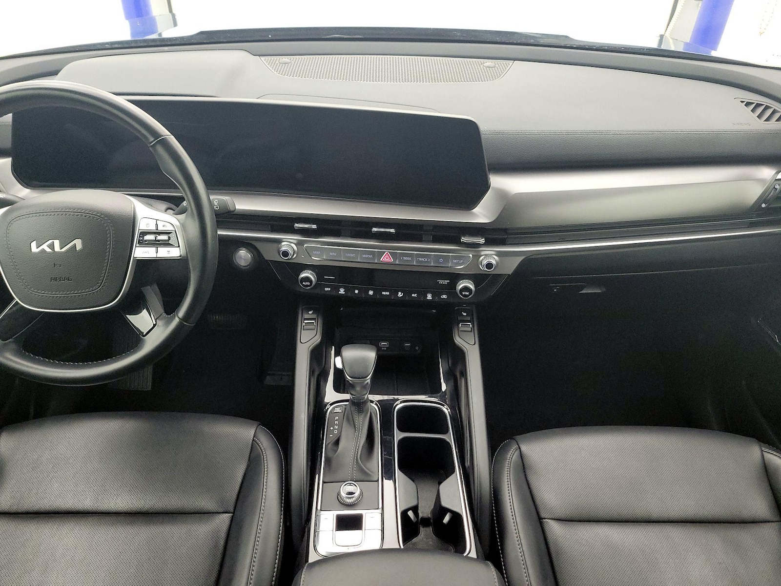 Apple CarPlay® & Android Auto™