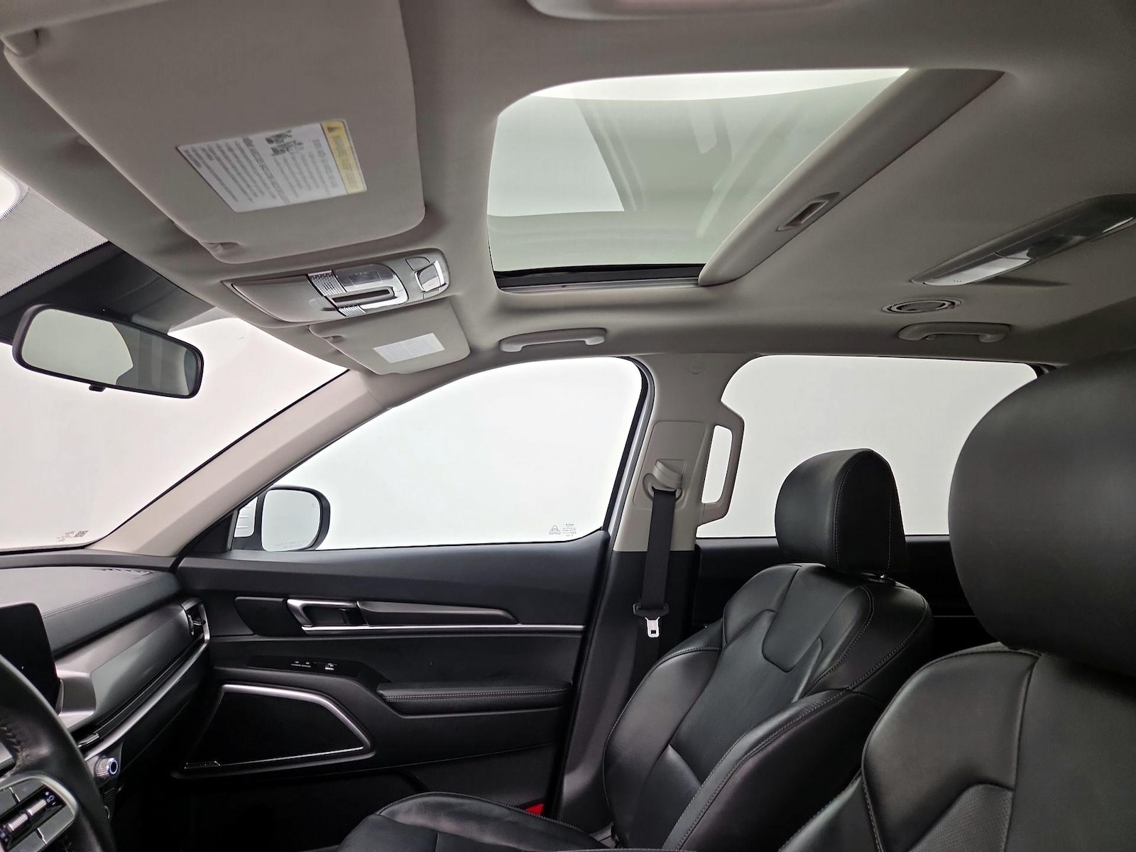 Sunroof(s) & Overhead Airbags