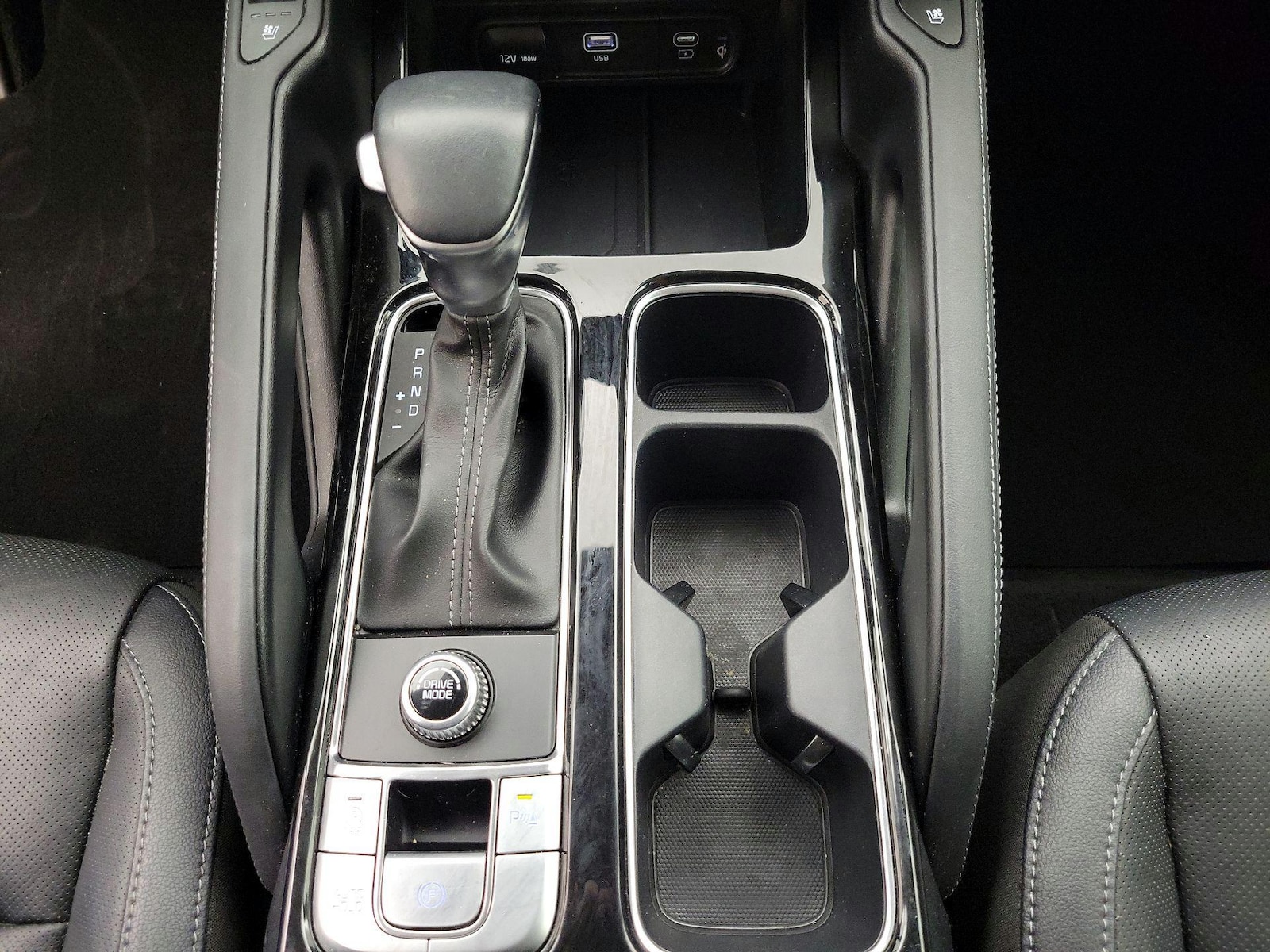 2023 Kia Telluride EX - Photo 18