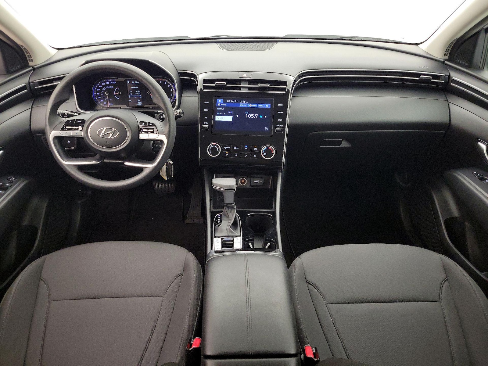 2023 Hyundai Tucson SE - Photo 10