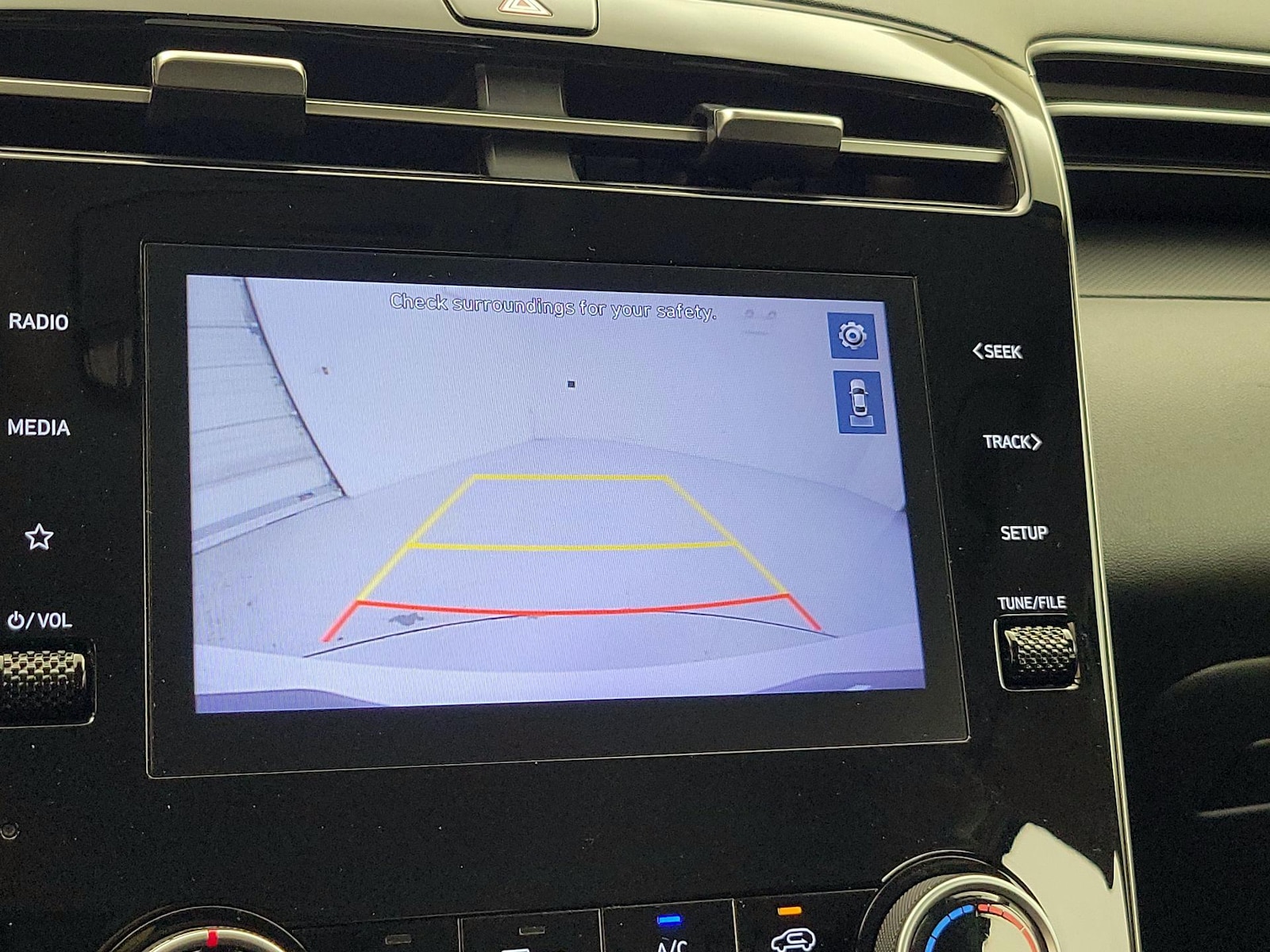 2023 Hyundai Tucson SE - Photo 15