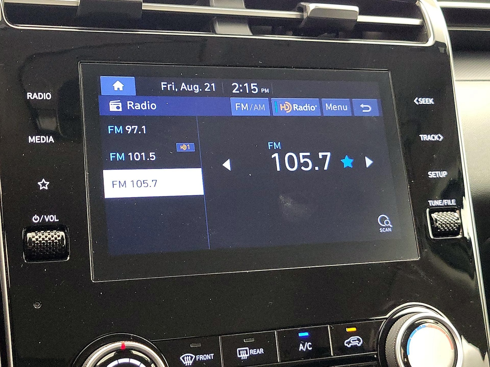 2023 Hyundai Tucson SE - Photo 16