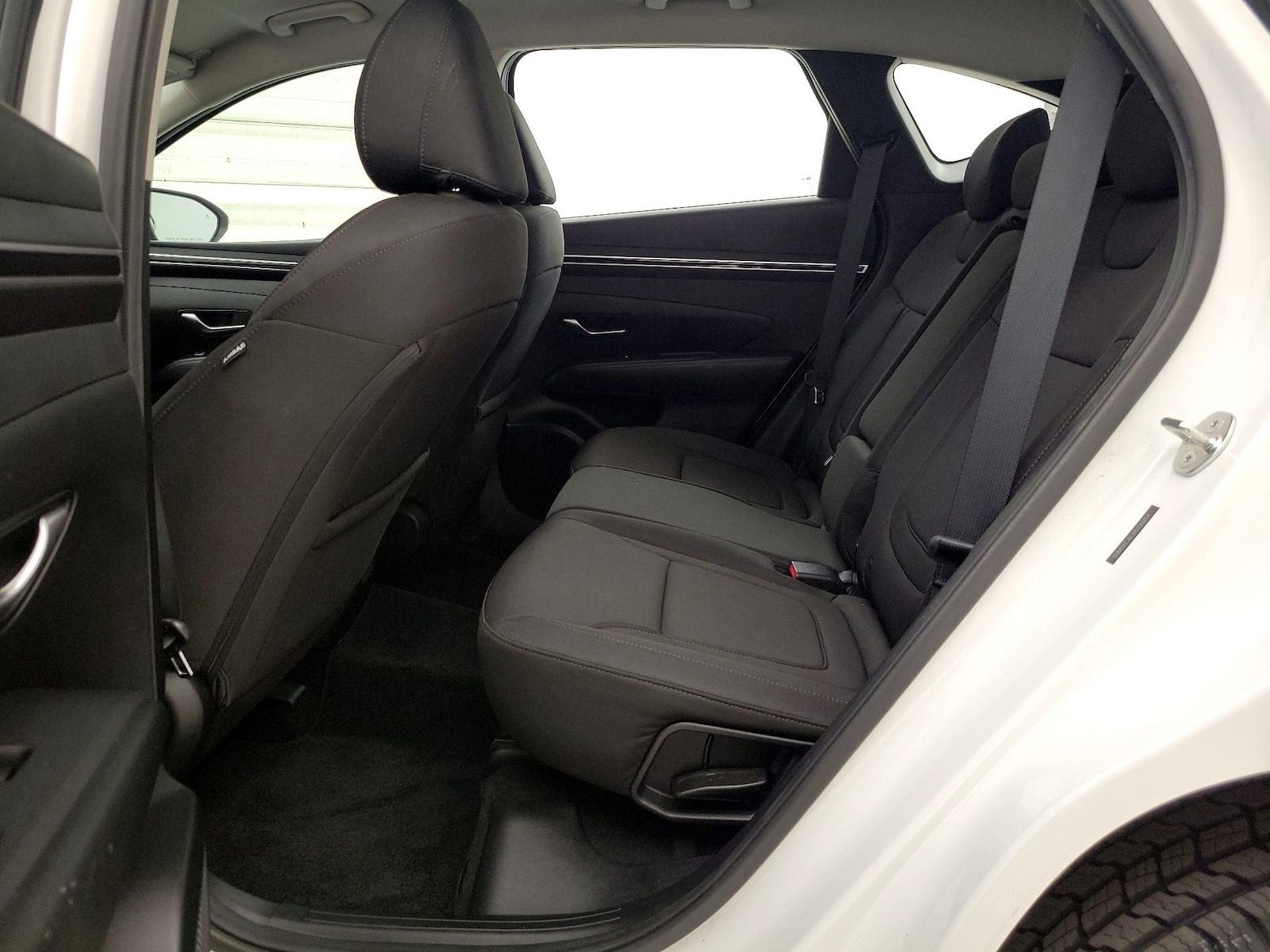 2023 Hyundai Tucson SE - Photo 20