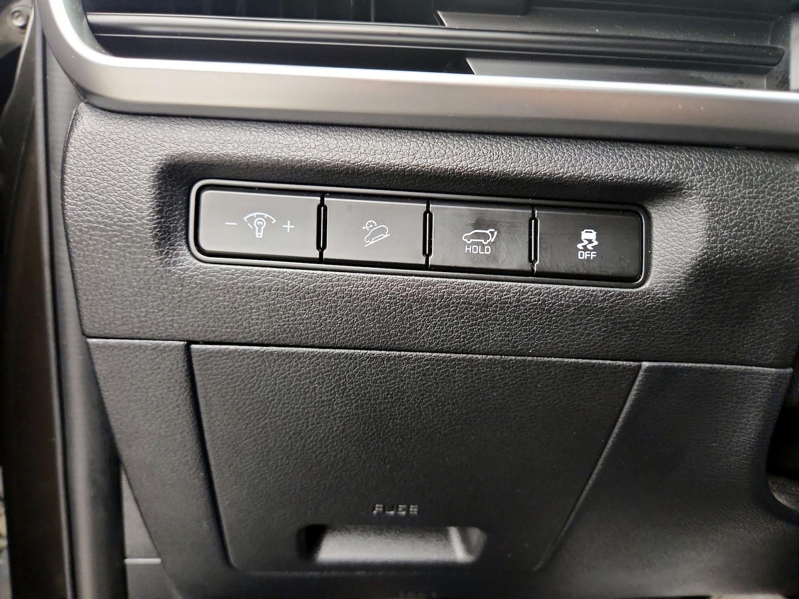 2025 Kia Telluride S - Photo 14