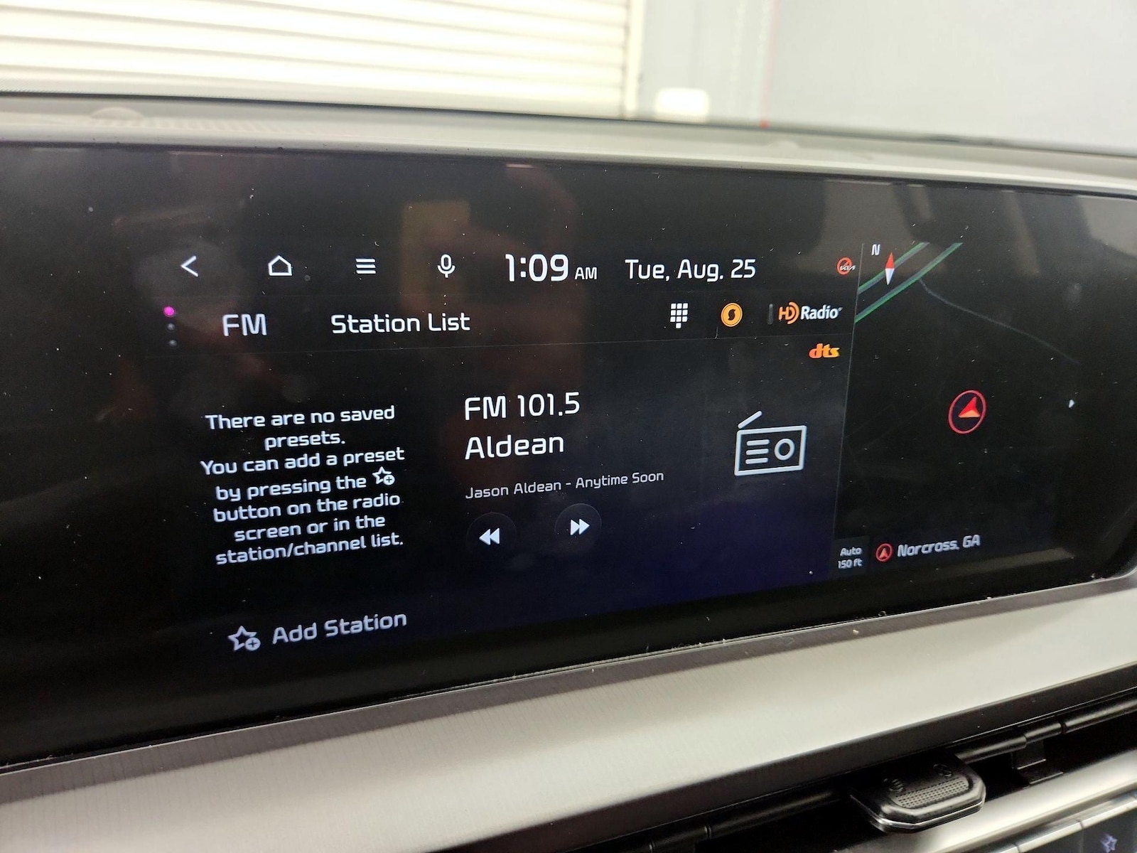 2025 Kia Telluride S - Photo 17
