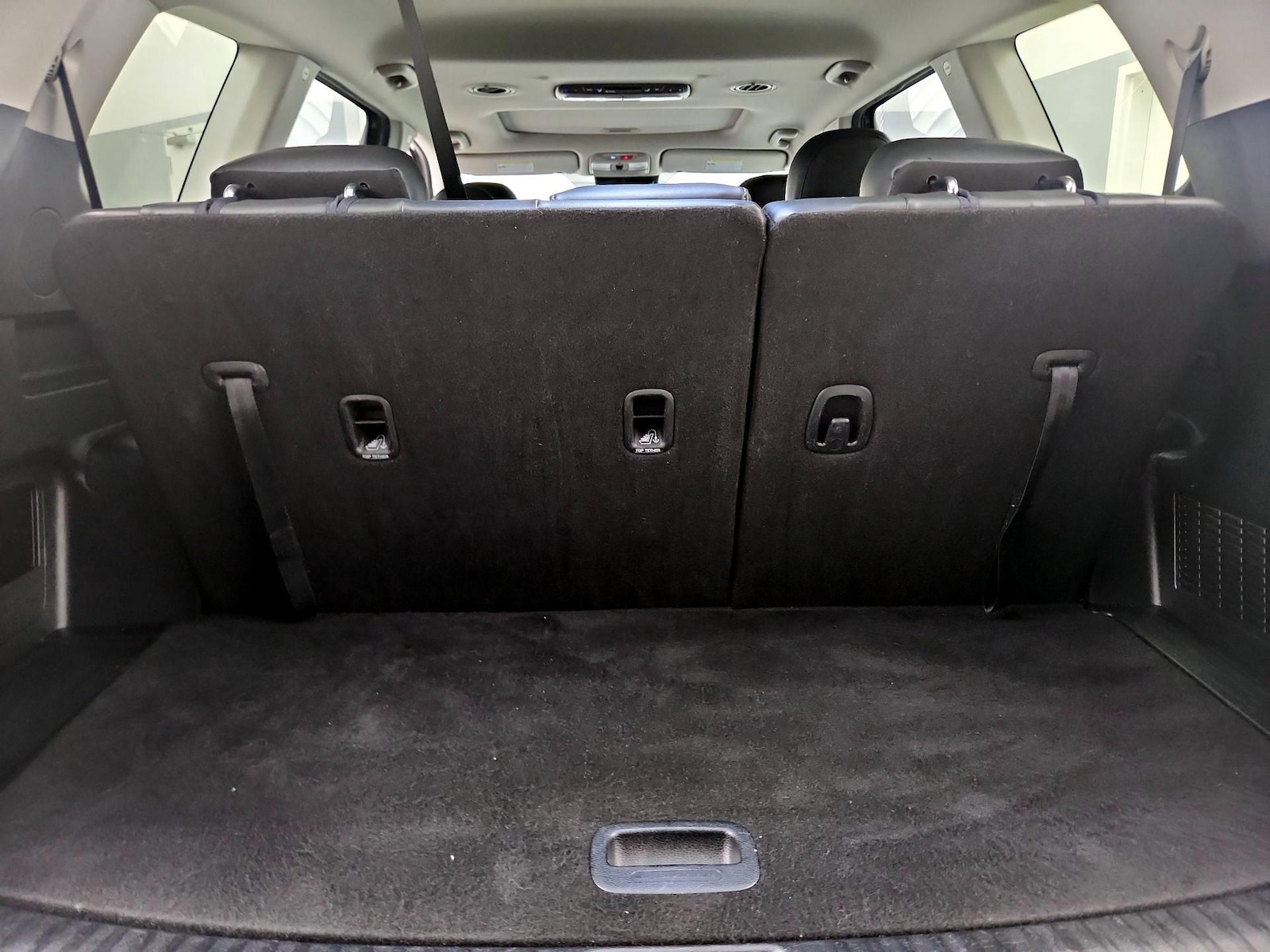 2025 Kia Telluride S - Photo 24
