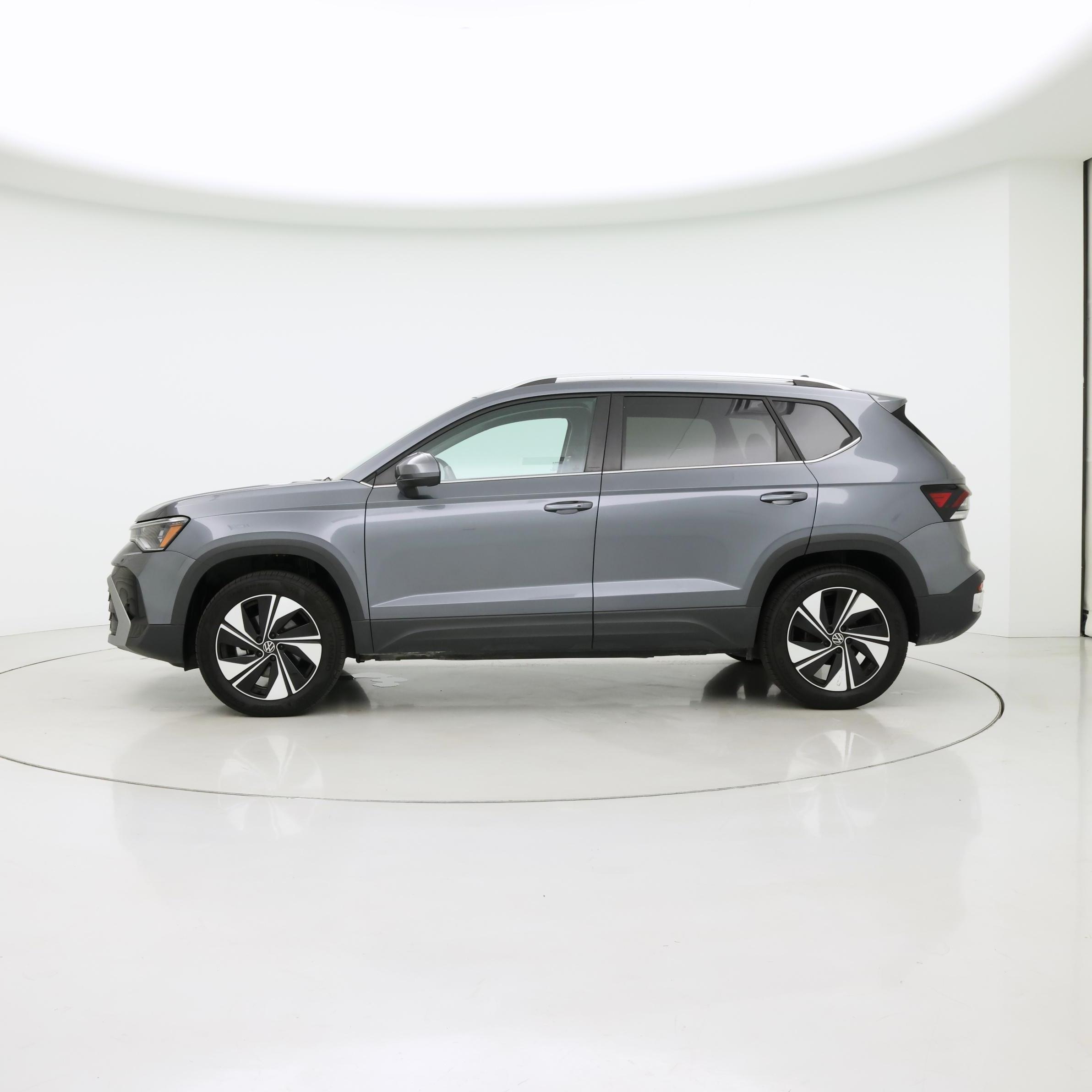 Thumbnail: 2025 Volkswagen Taos - 3