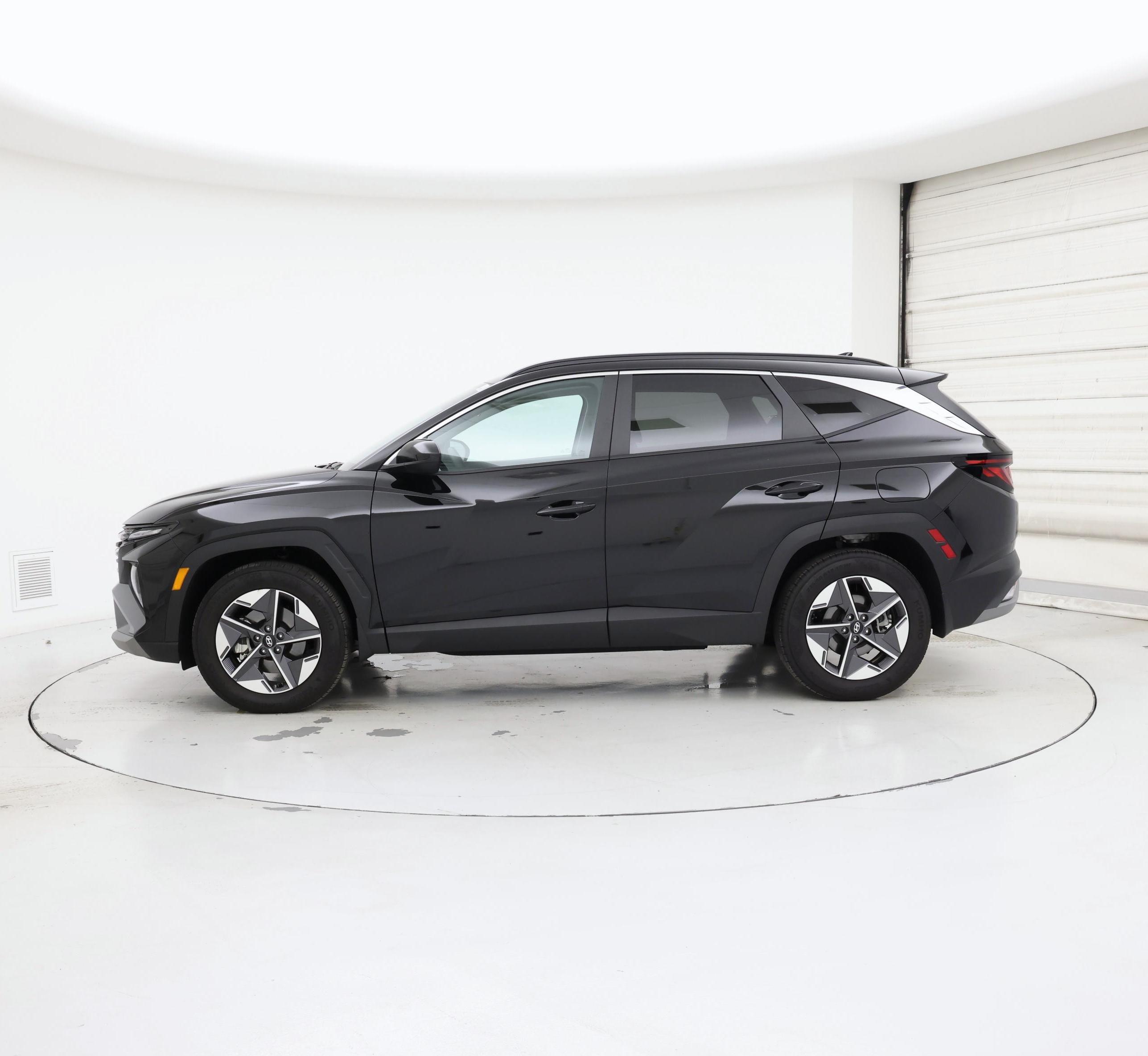 Thumbnail: 2026 Hyundai Tucson - 3