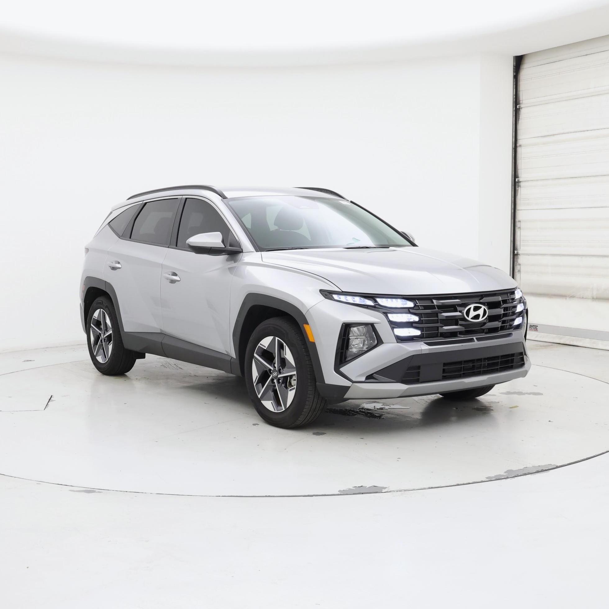 Silver 2025 Hyundai Tucson SUV / Crossover Front-Wheel Drive Automatic