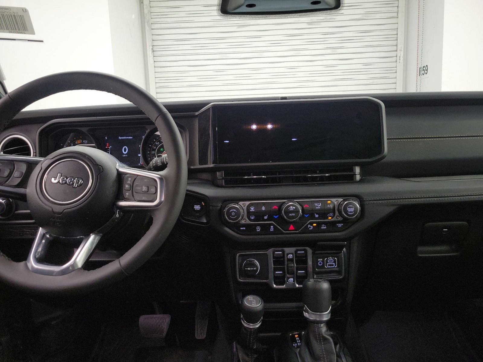 2025 Jeep Wrangler 4-Door Sahara - Photo 10