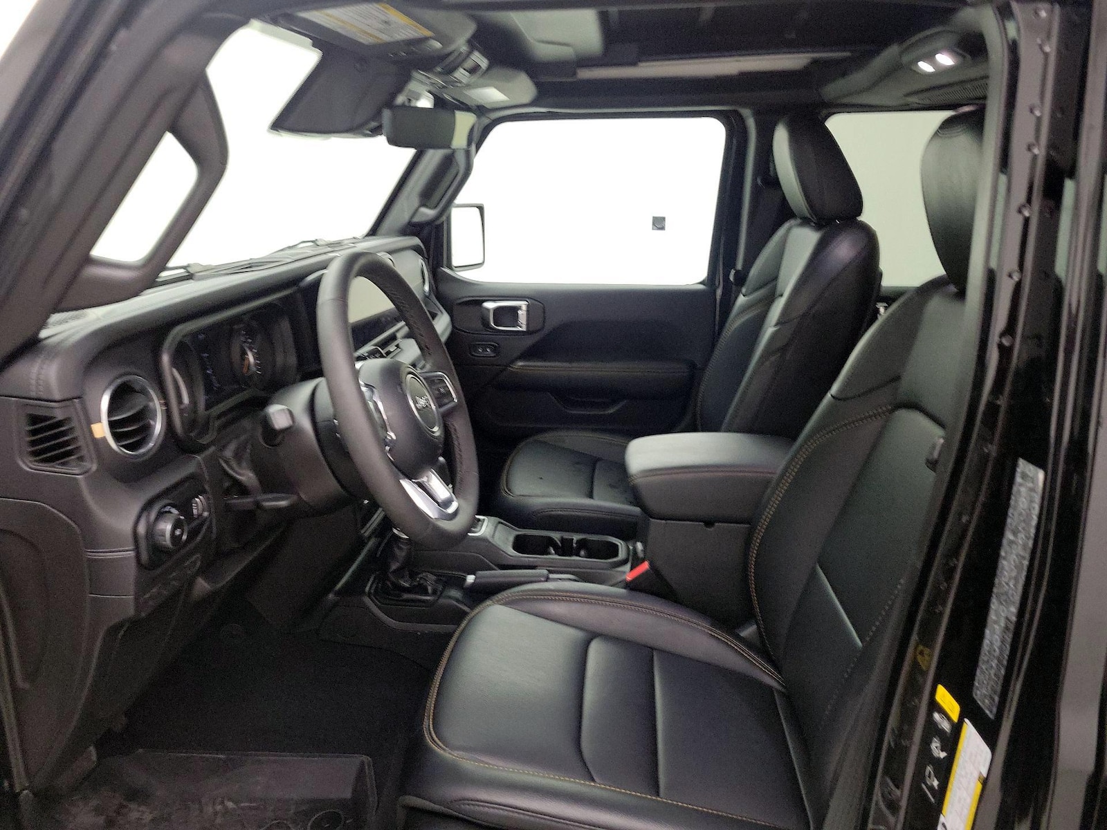 2025 Jeep Wrangler 4-Door Sahara - Photo 12
