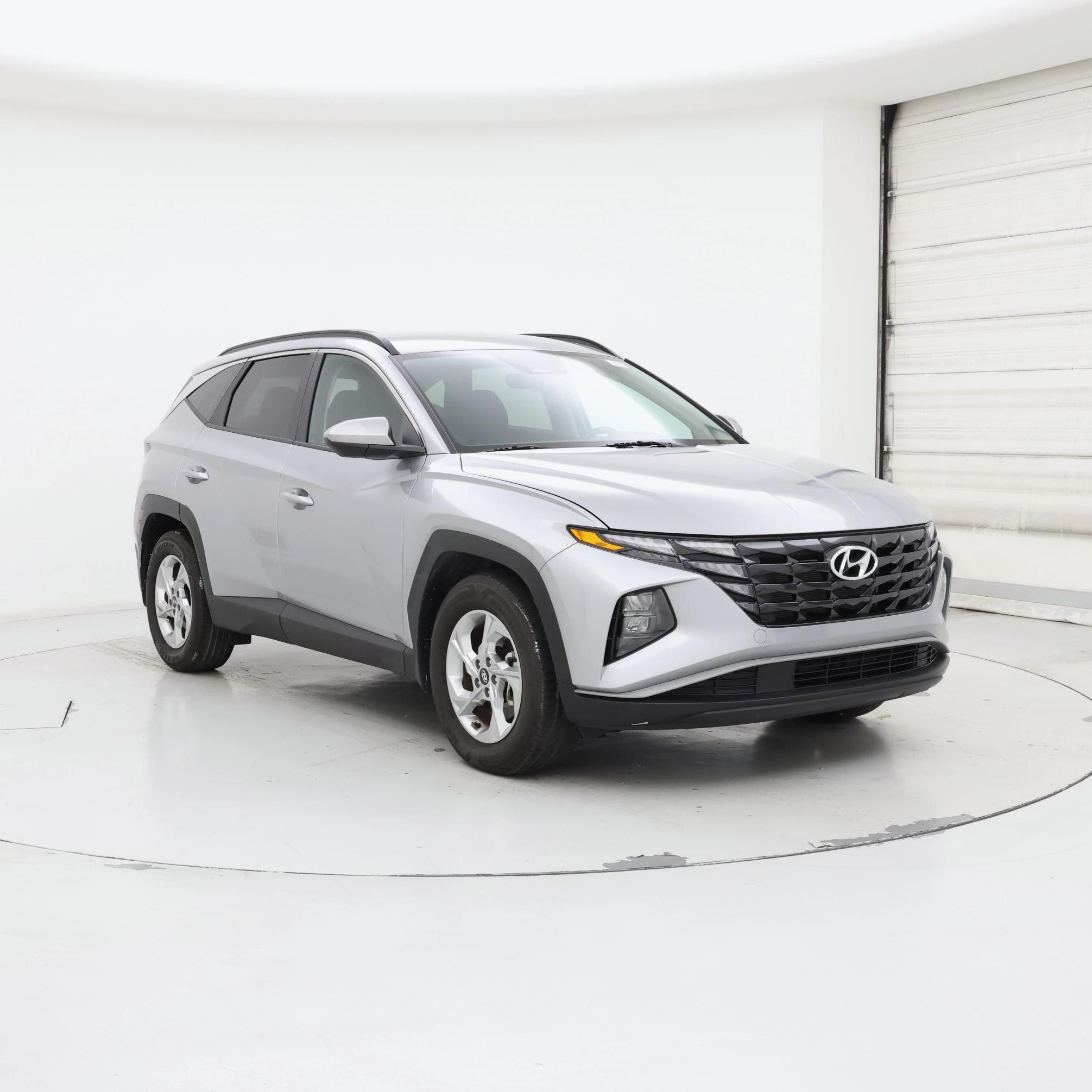 Silver 2024 Hyundai Tucson SUV / Crossover Front-Wheel Drive Automatic