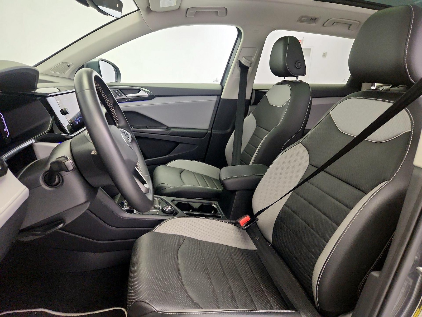 2023 Volkswagen Taos SEL - Photo 12