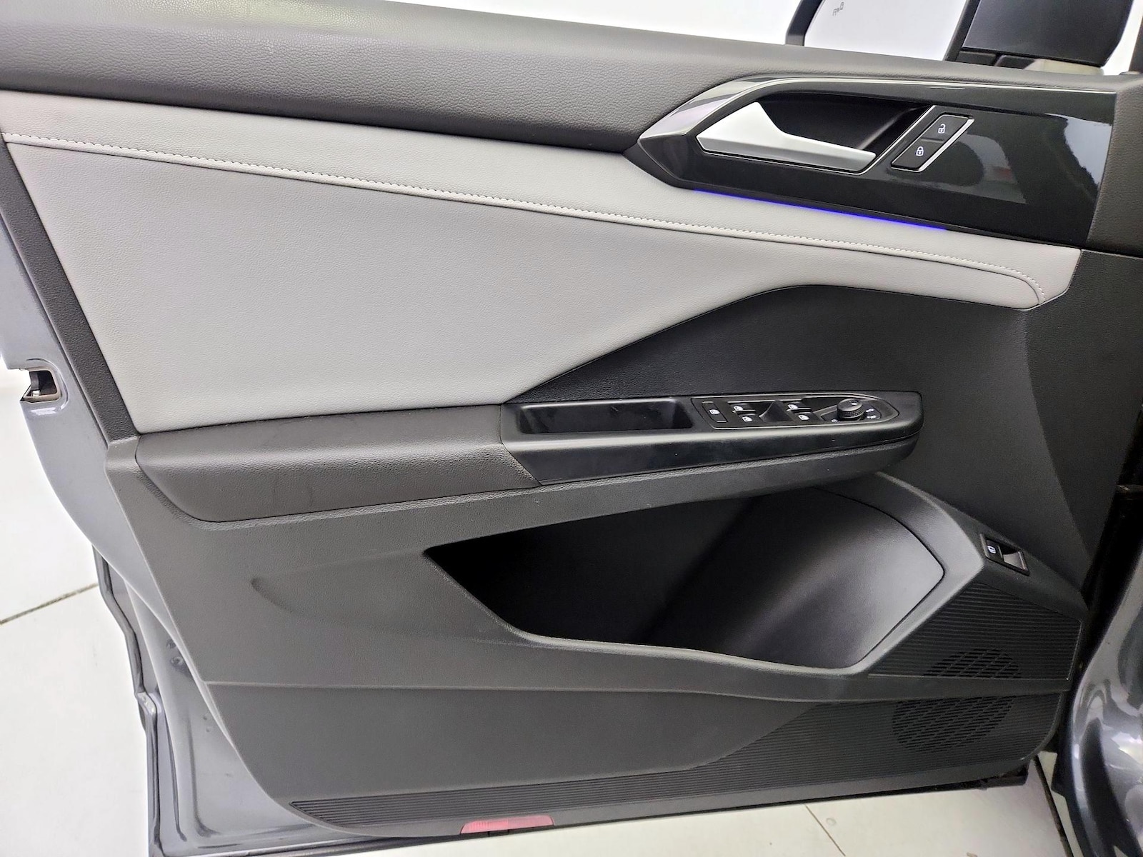 2023 Volkswagen Taos SEL - Photo 13