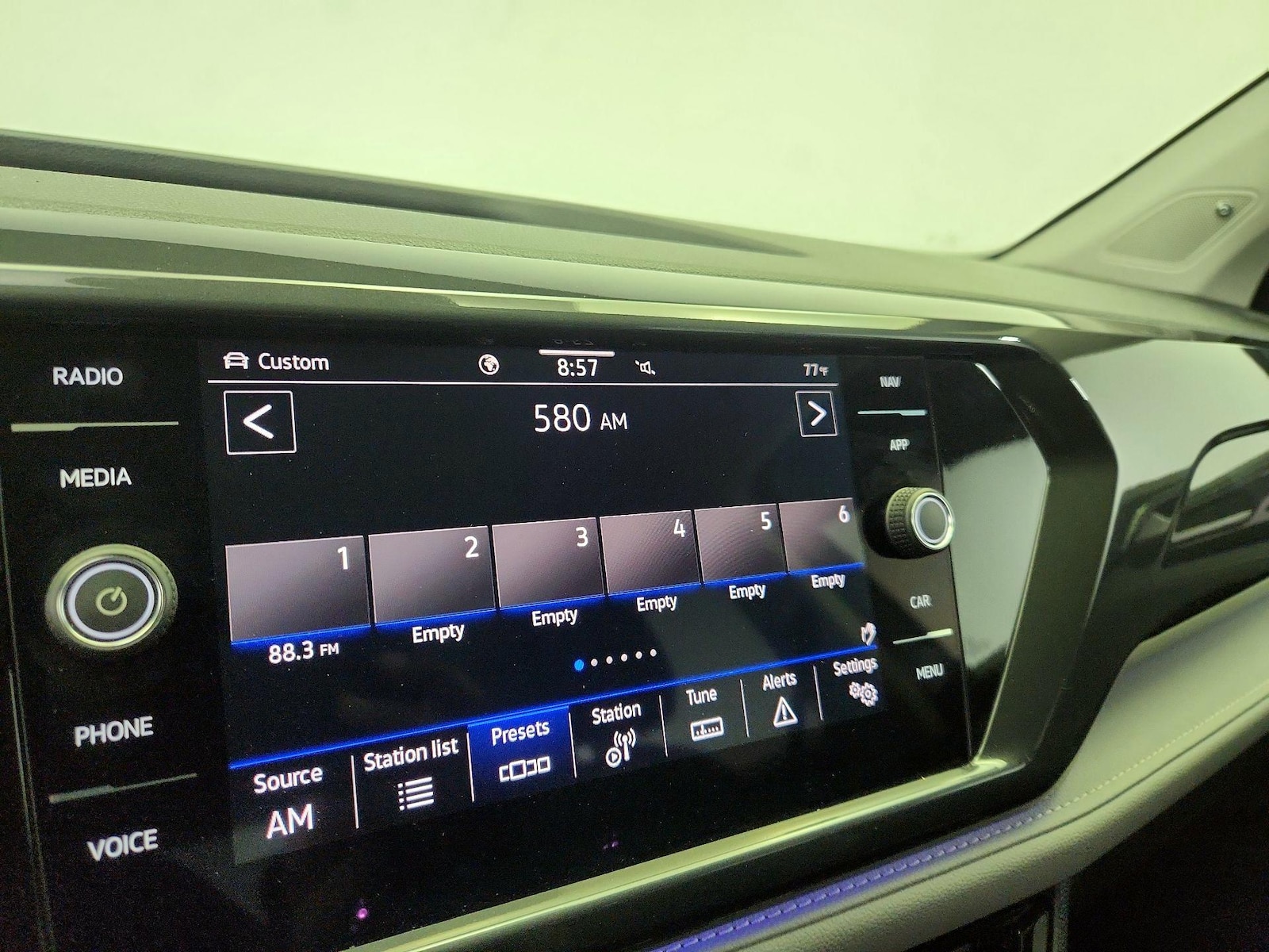 2023 Volkswagen Taos SEL - Photo 17