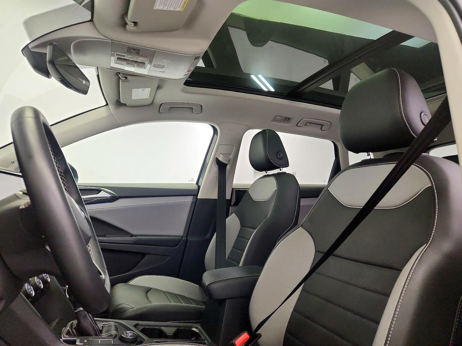 2023 Volkswagen Taos SEL - Photo 21